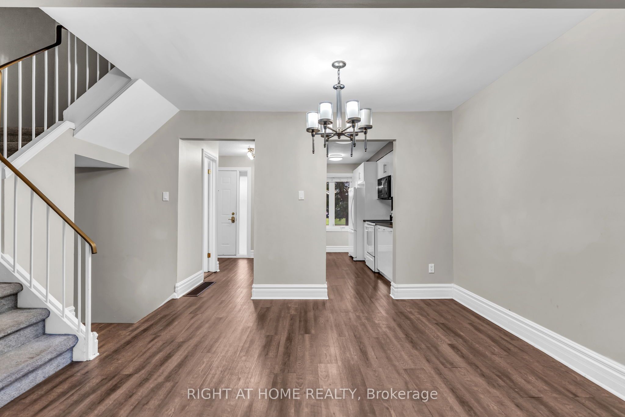 500 Osgoode Drive 136 Property Photo 3