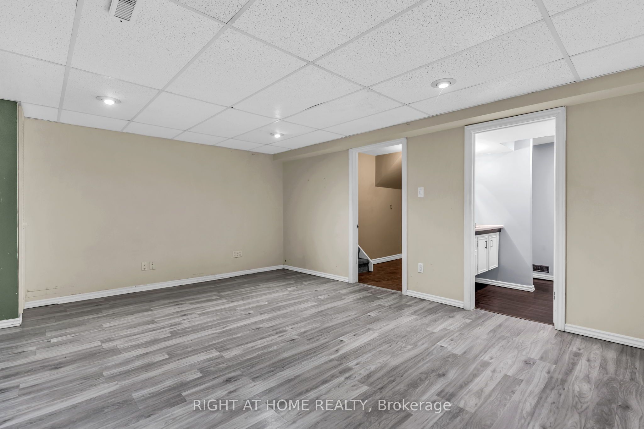 500 Osgoode Drive 136 Property Photo 18