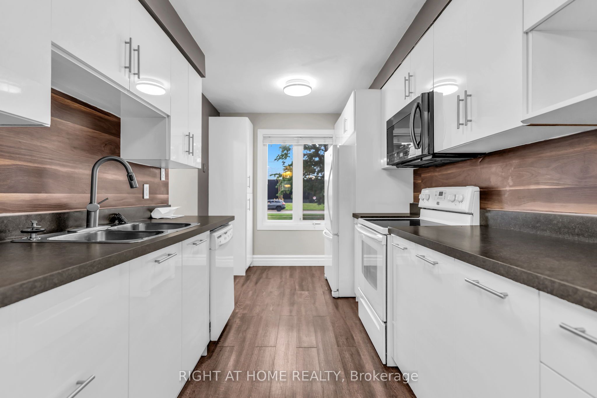 500 Osgoode Drive 136 Property Photo 31