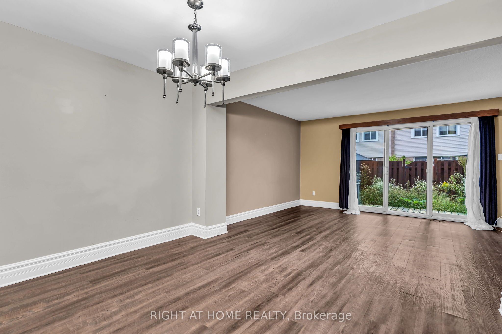 500 Osgoode Drive 136 Property Photo 33