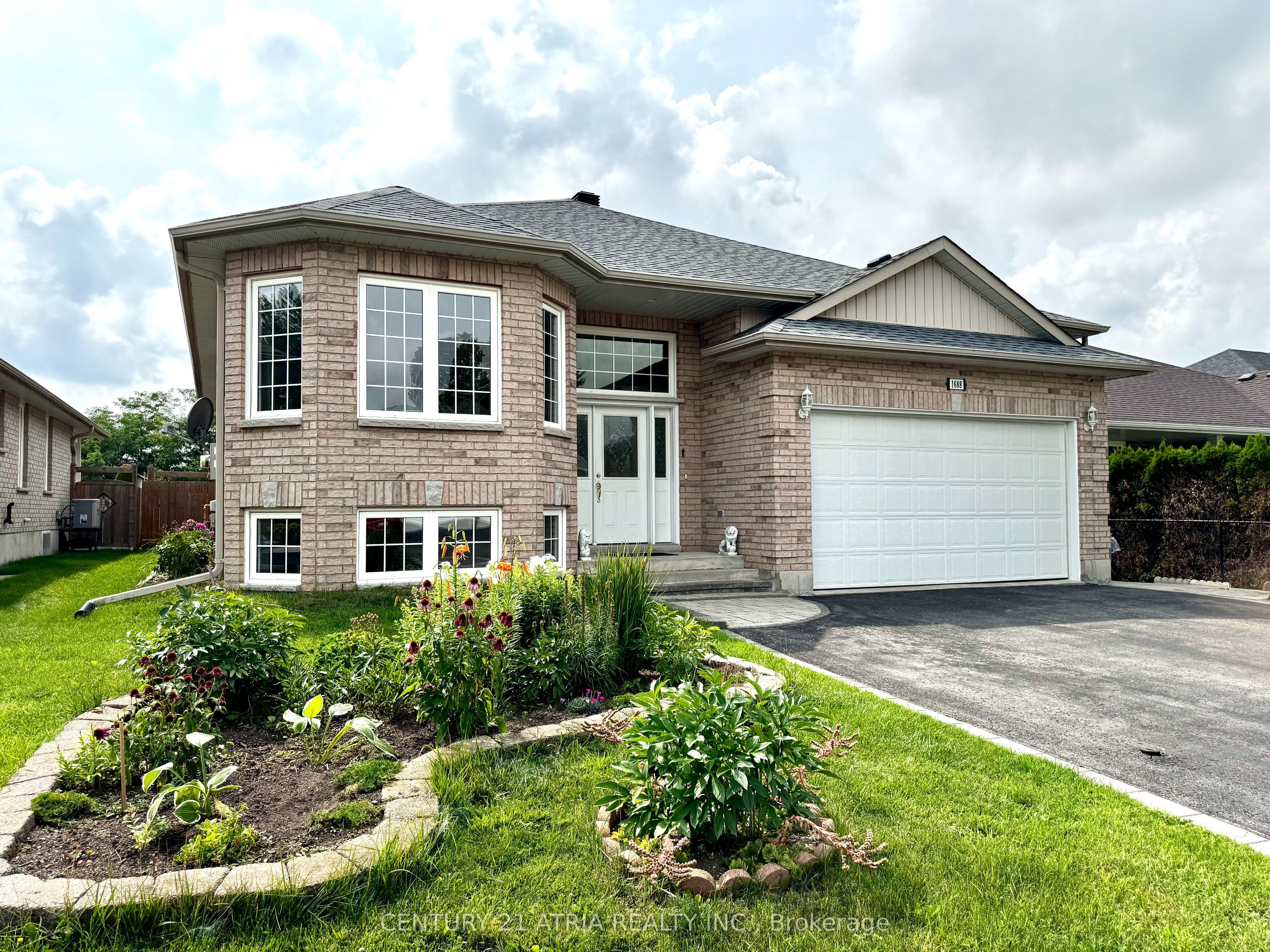 1688 Keppler Crescent