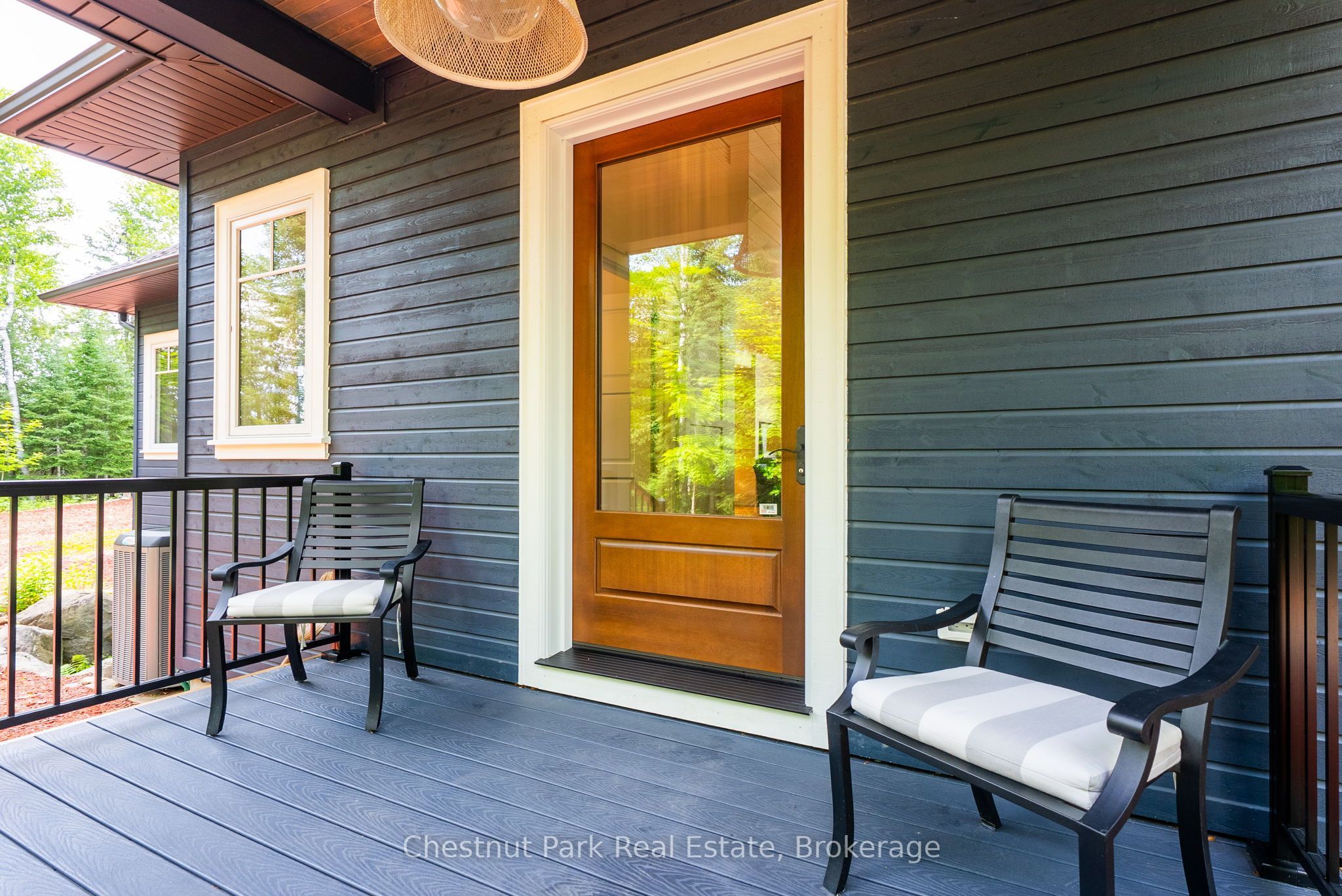 1136 Severn Lane Property Photo 6