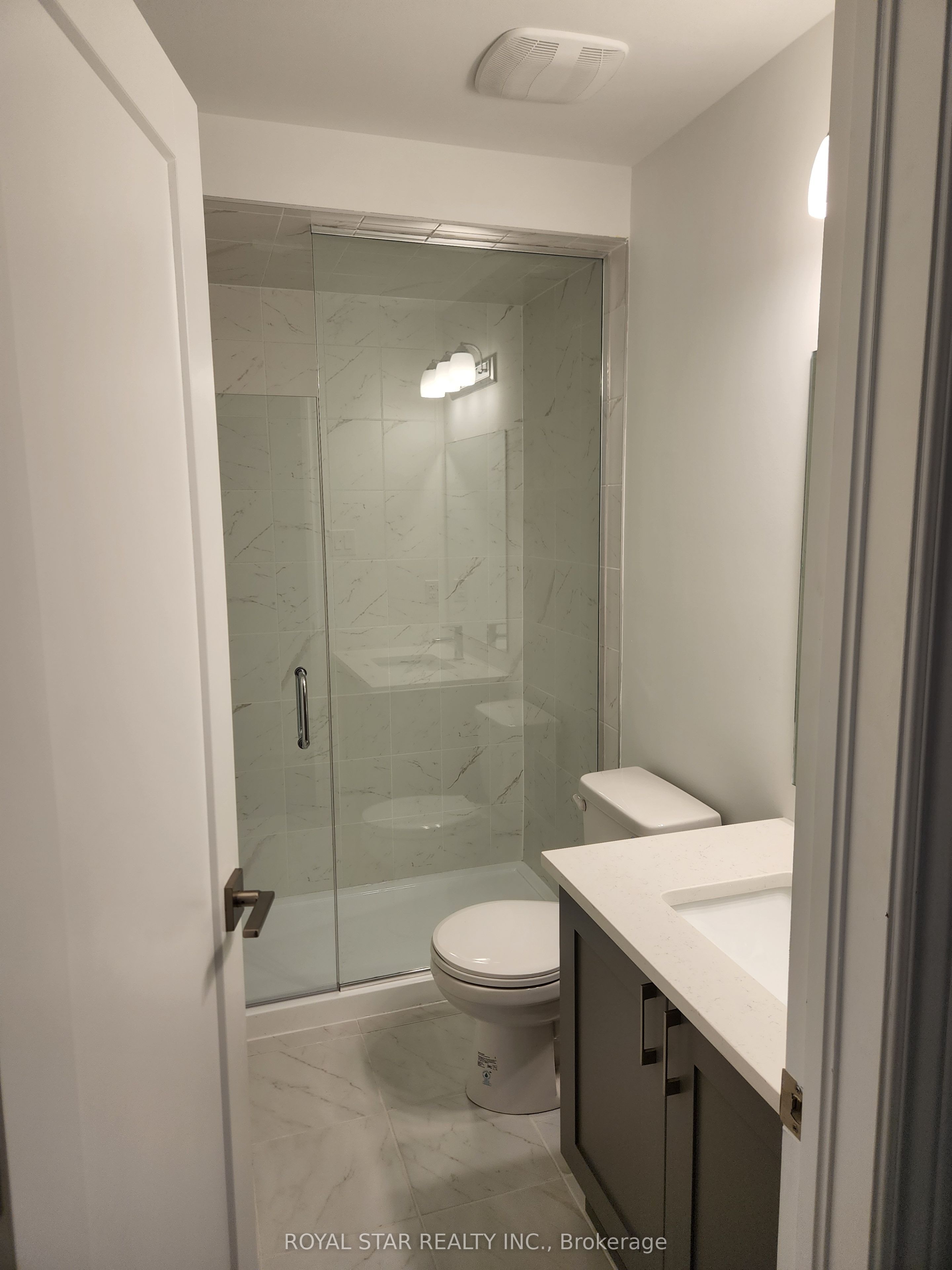 318 Ilmenite Private Property Photo 12
