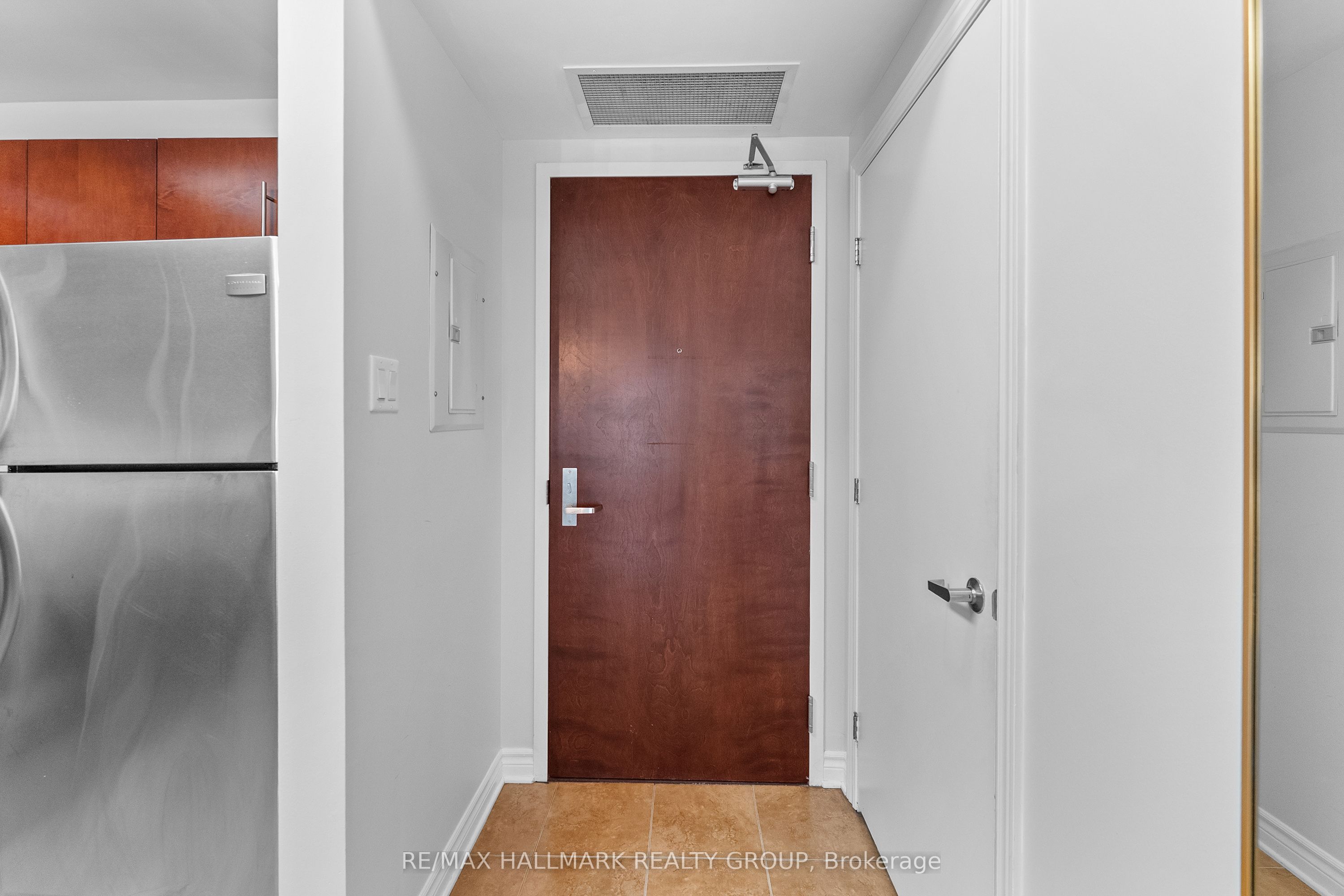 200 Rideau Street 1702 Property Photo 10