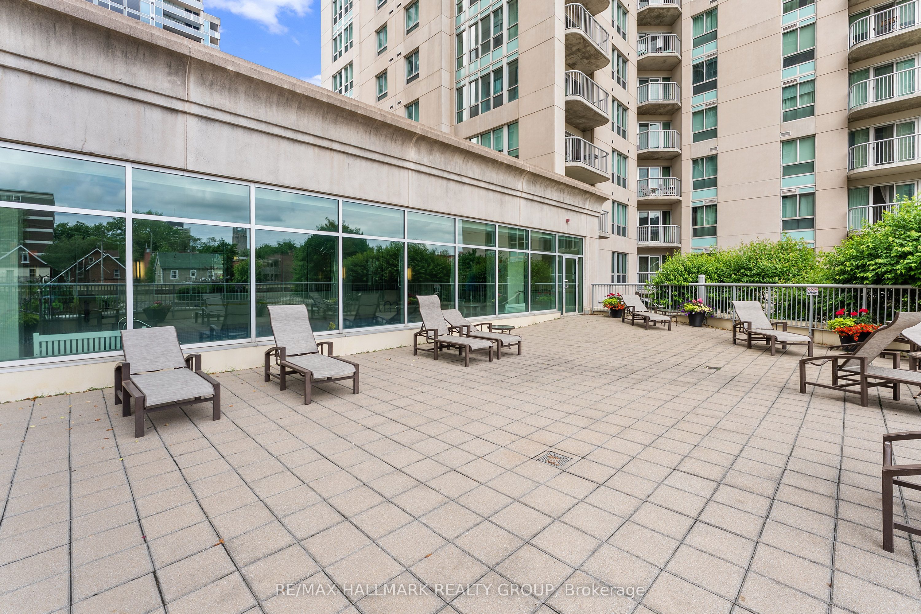 200 Rideau Street 1702 Property Photo 35