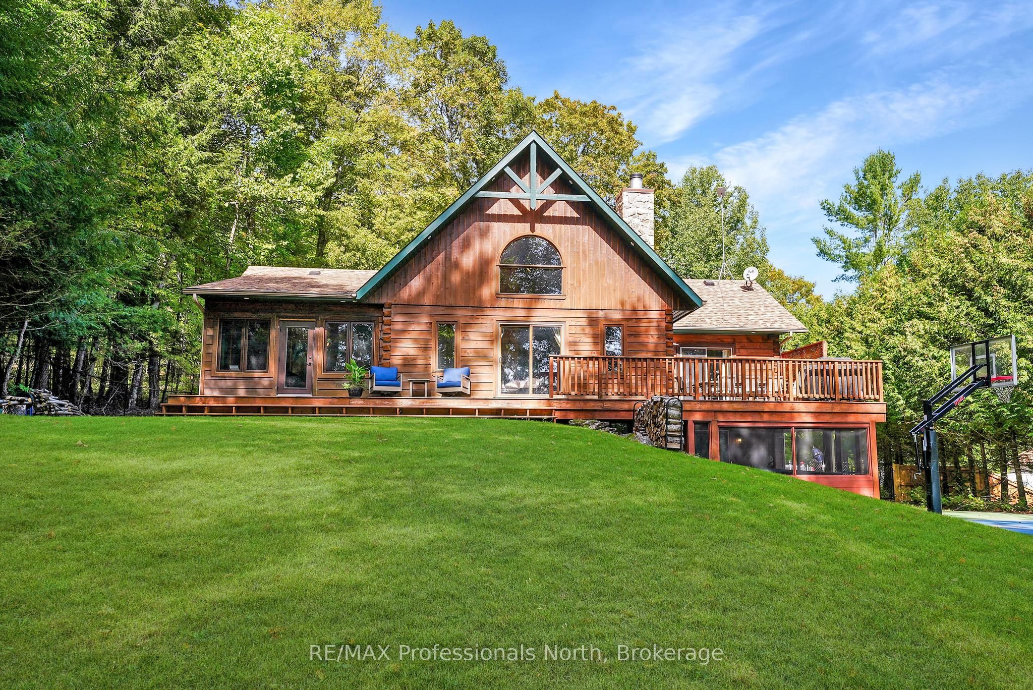 1025 Canfield Lane Property Photo 1