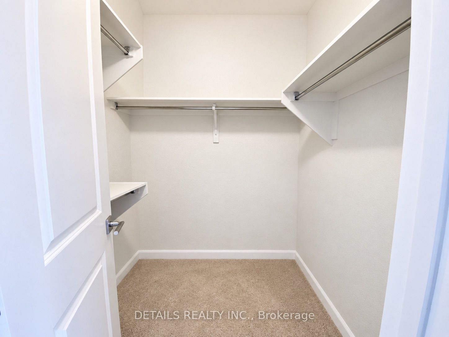754 Cashmere Terrace Property Photo 15