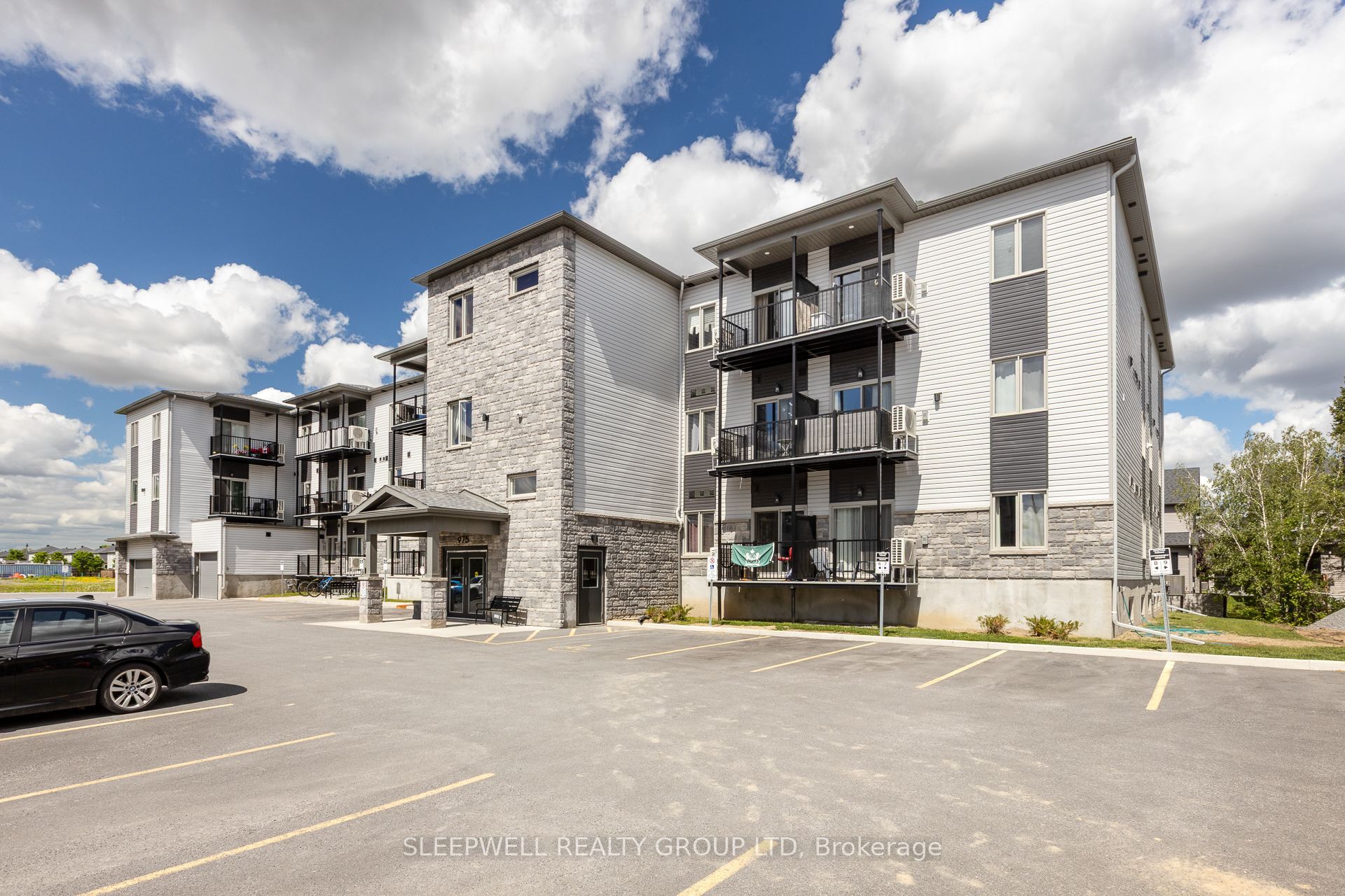 975 North Russell Road 110 Property Photo 1
