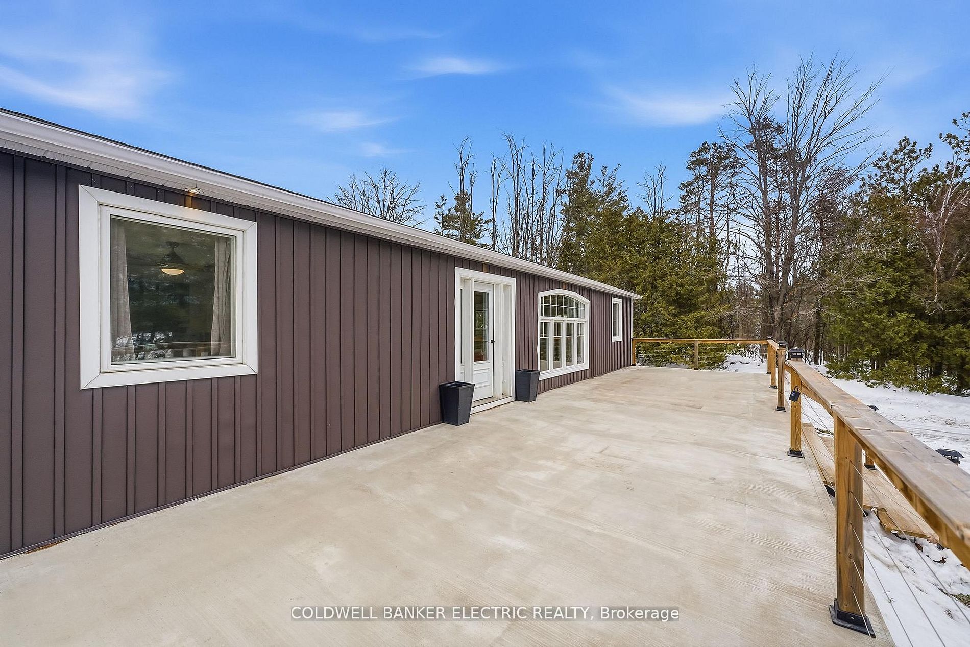 5078 Oak Hills Road Property Photo 4