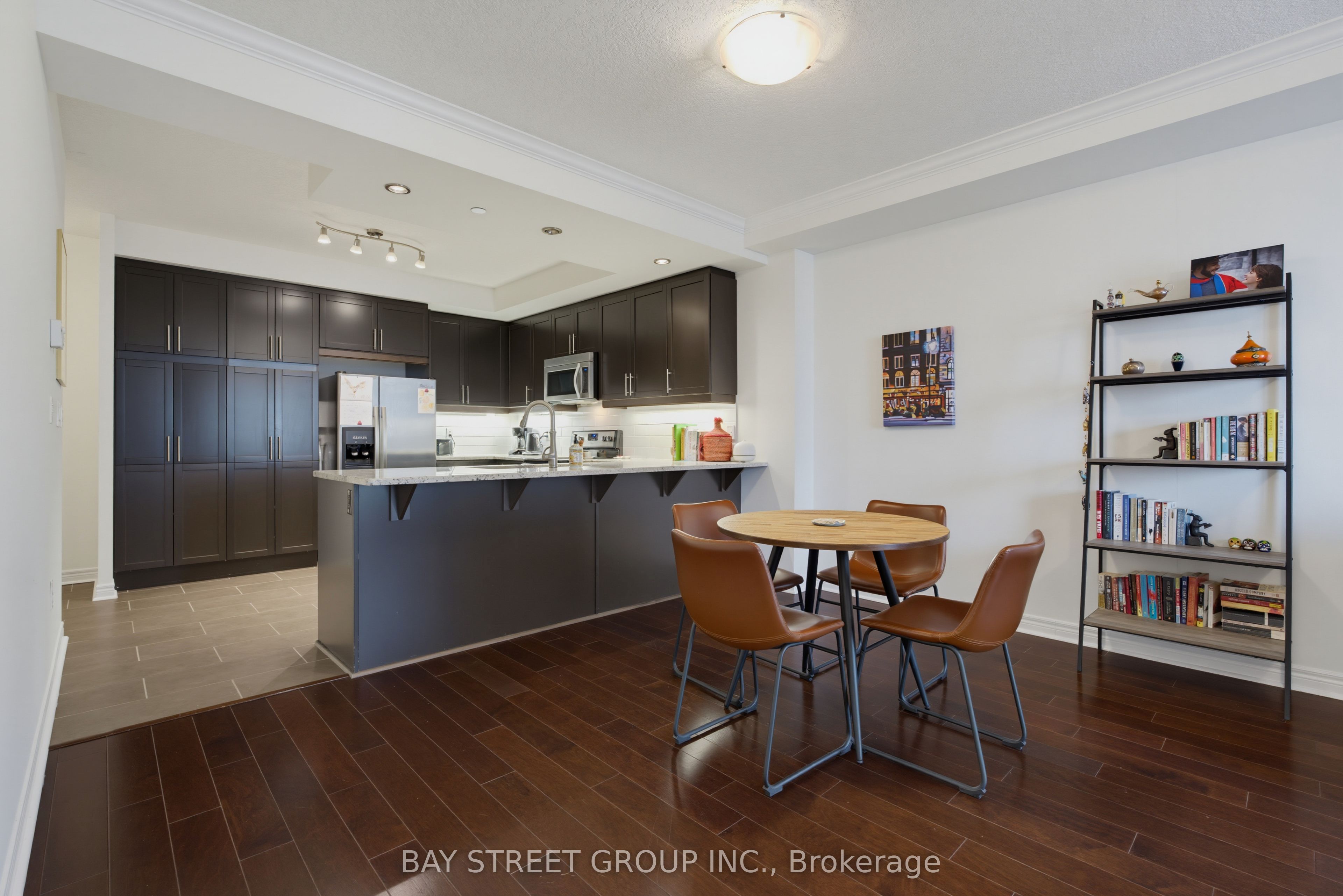 330 Ridout Street N 2202 Property Photo 12