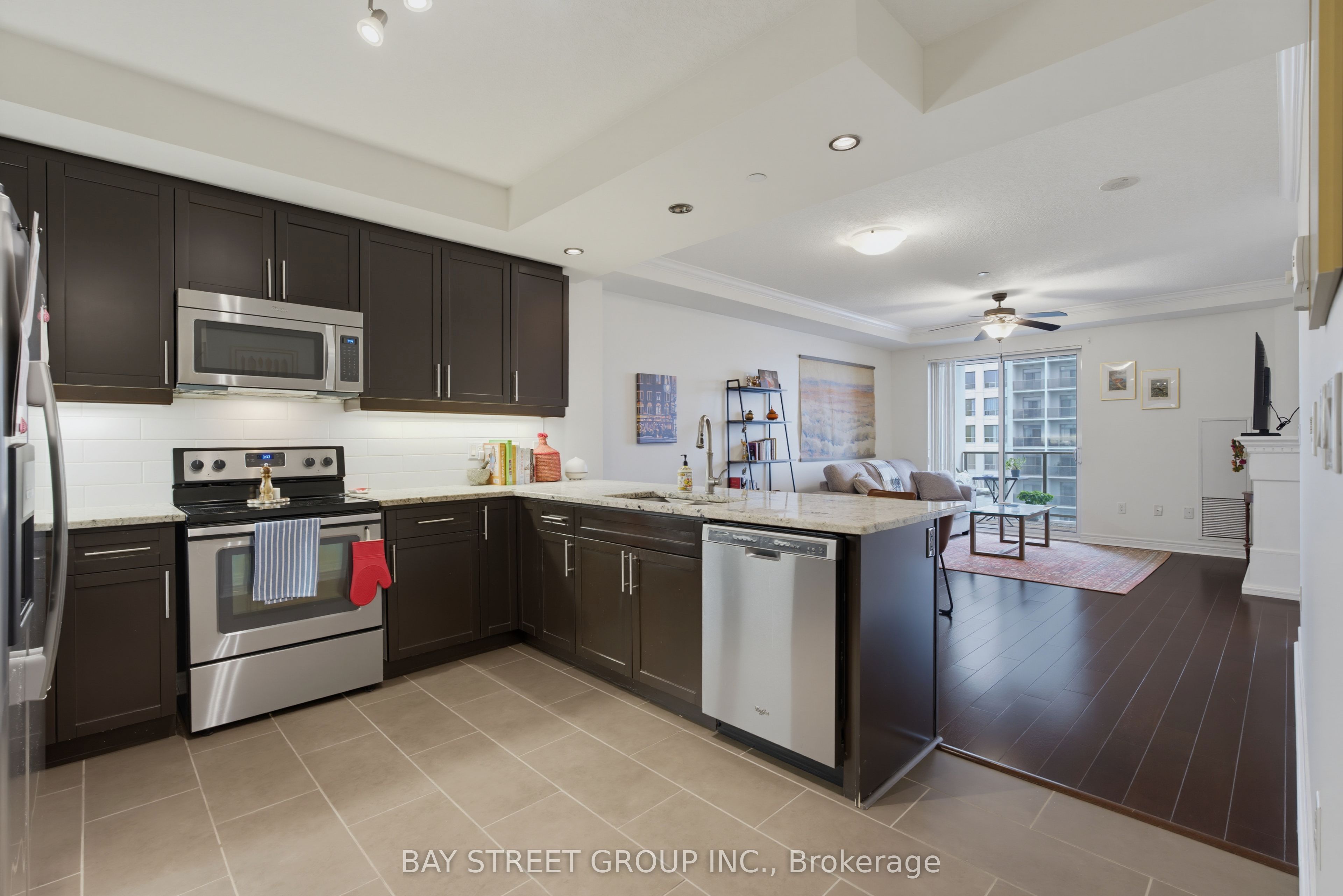 330 Ridout Street N 2202 Property Photo 16