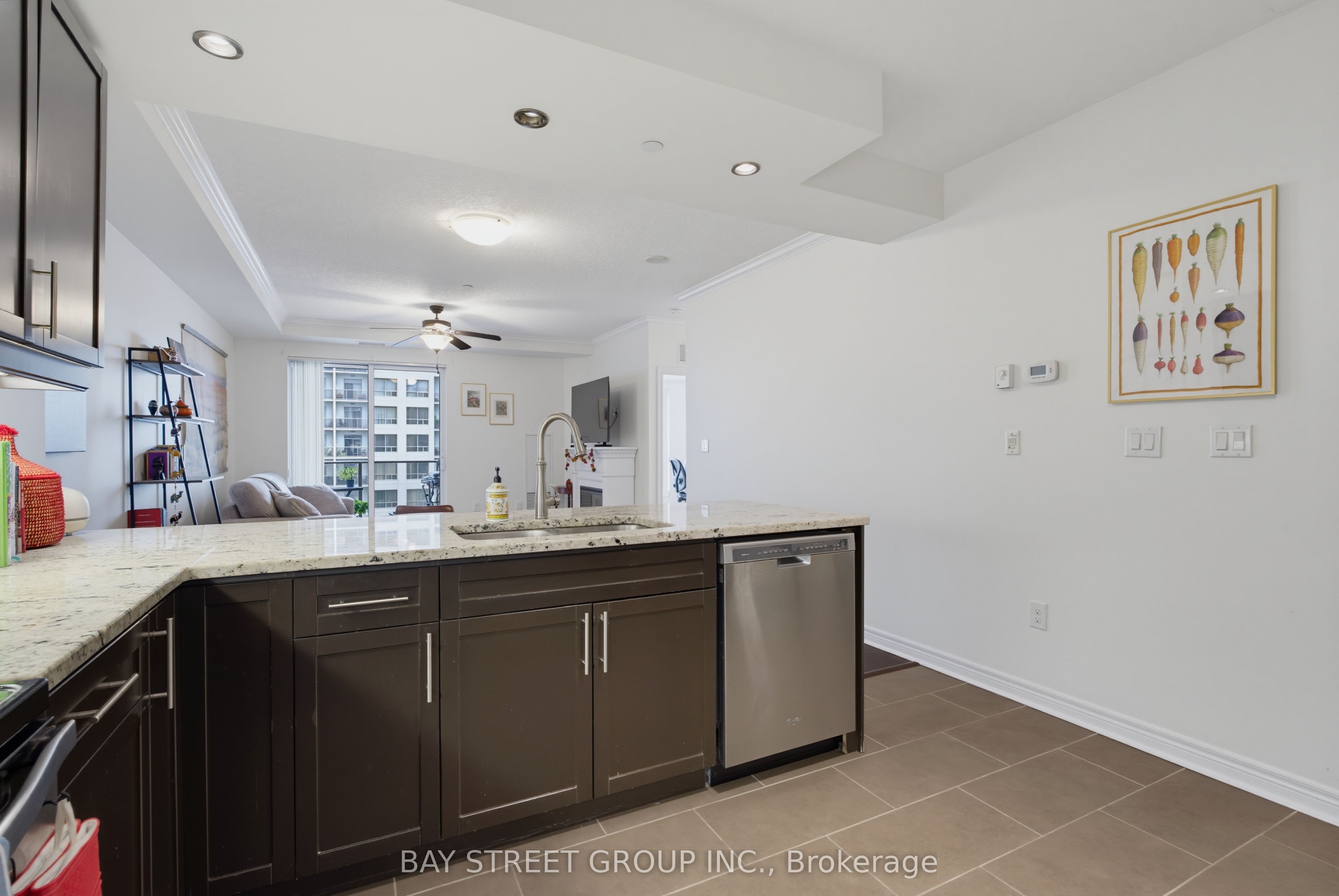 330 Ridout Street N 2202 Property Photo 17