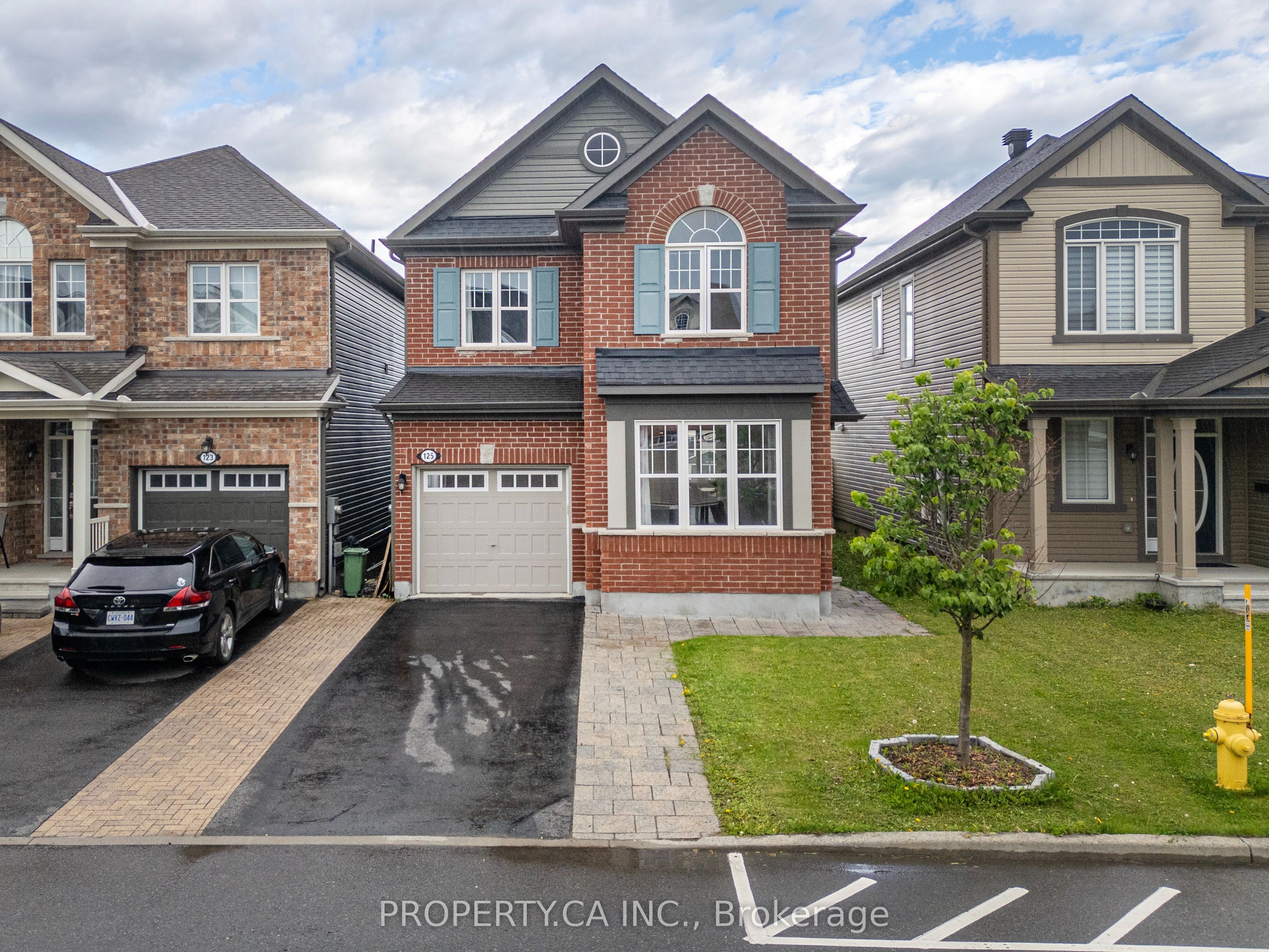 125 Sweetvalley Drive Property Photo 1