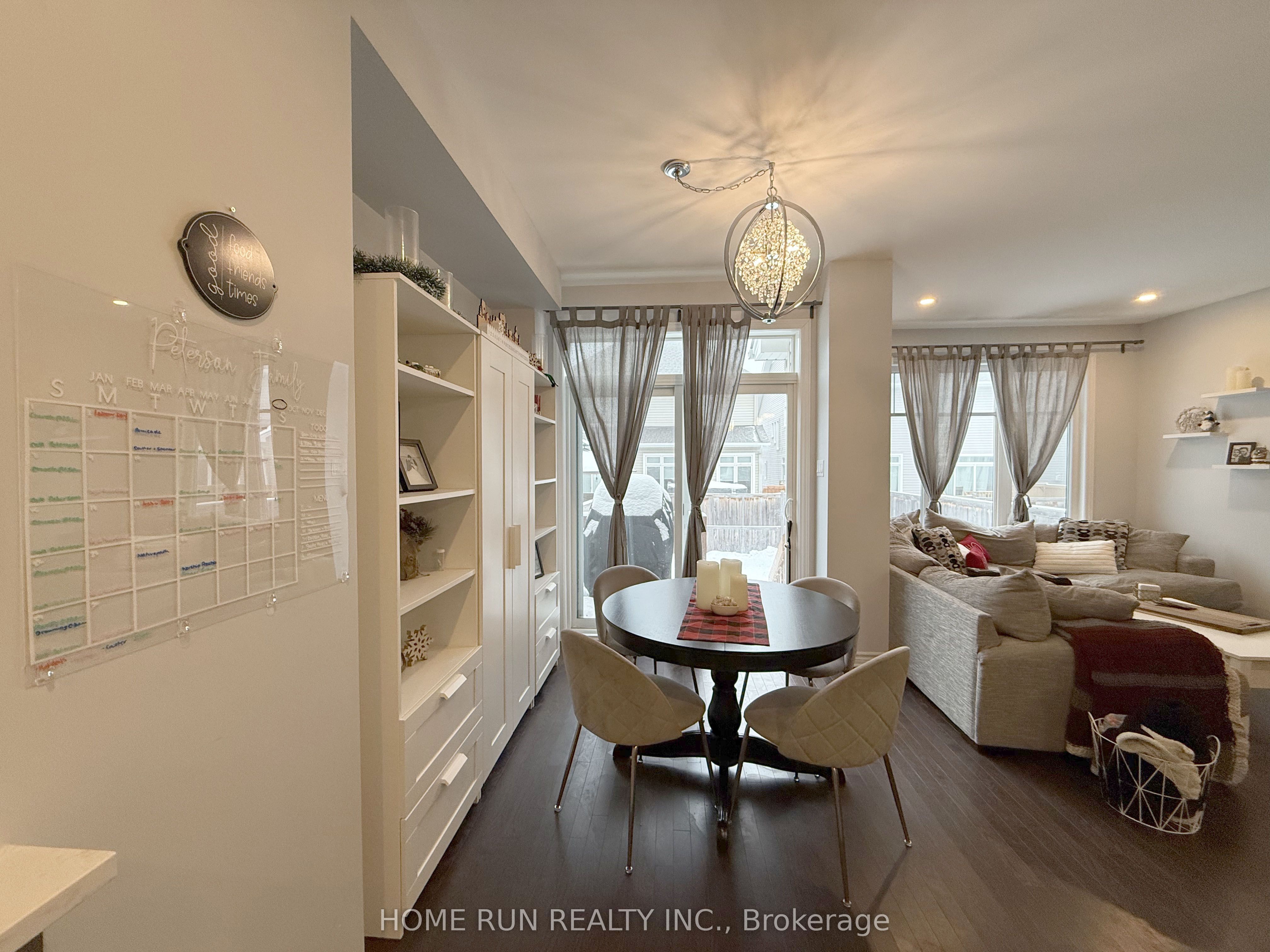 555 Jackdaw Avenue Property Photo 7