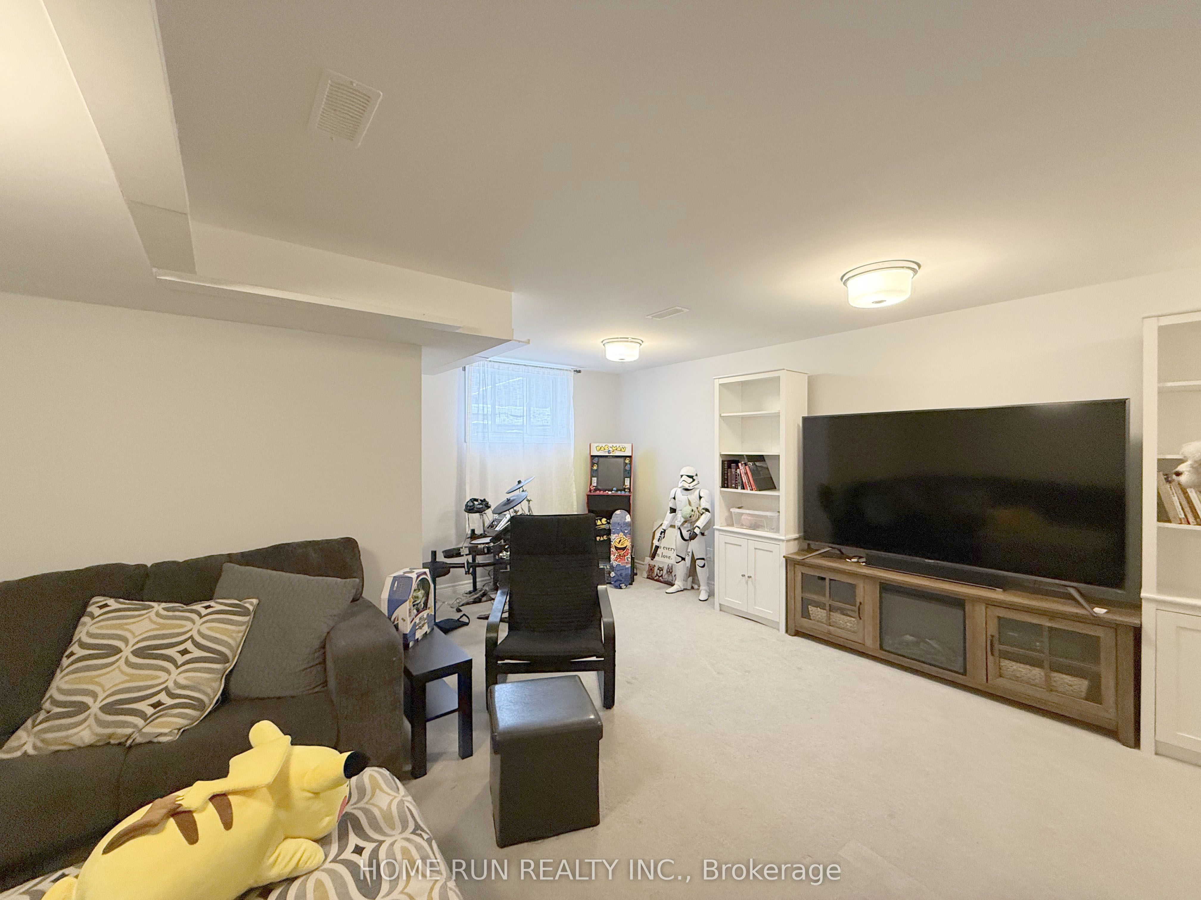 555 Jackdaw Avenue Property Photo 26