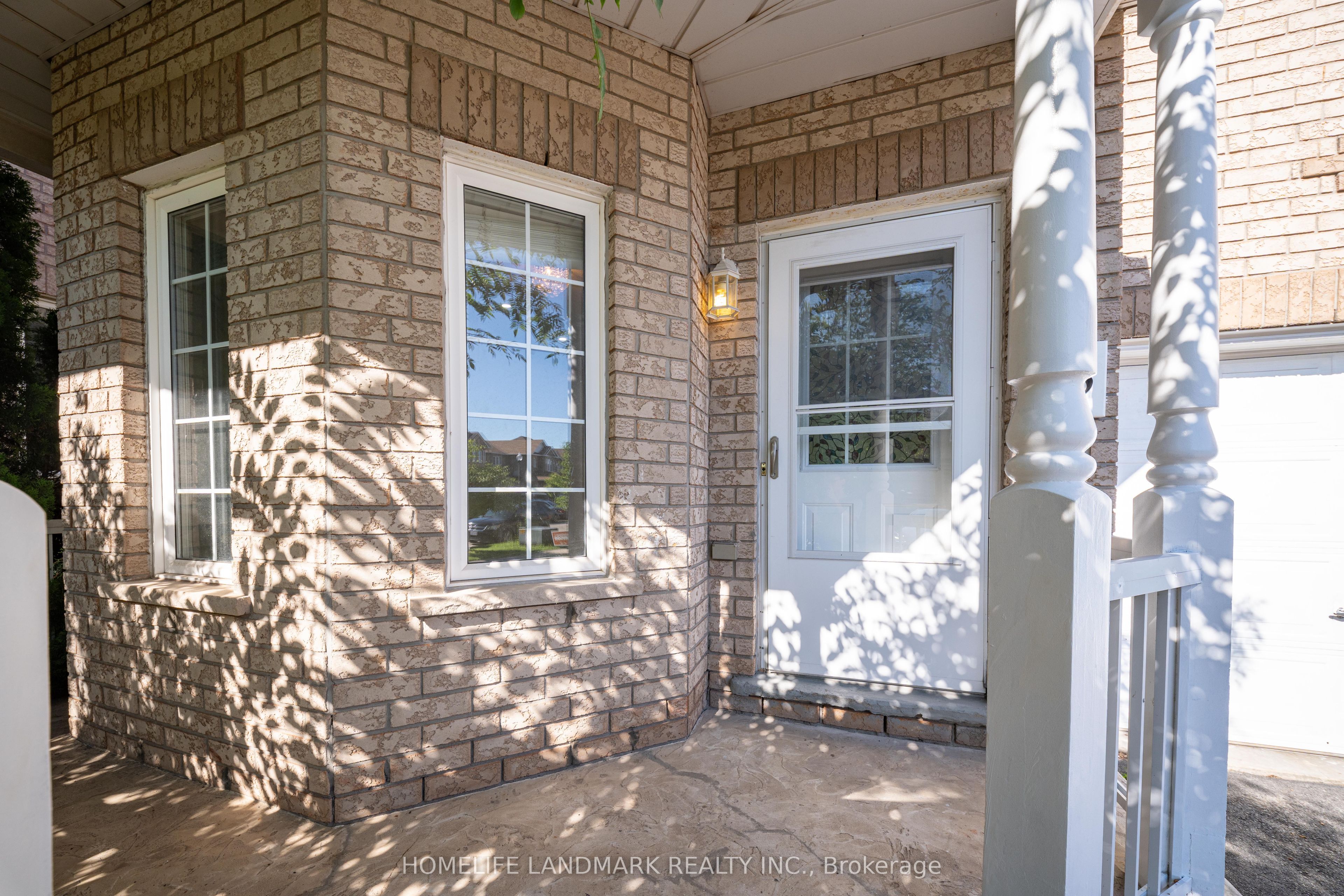 33 Titan Drive Property Photo 4