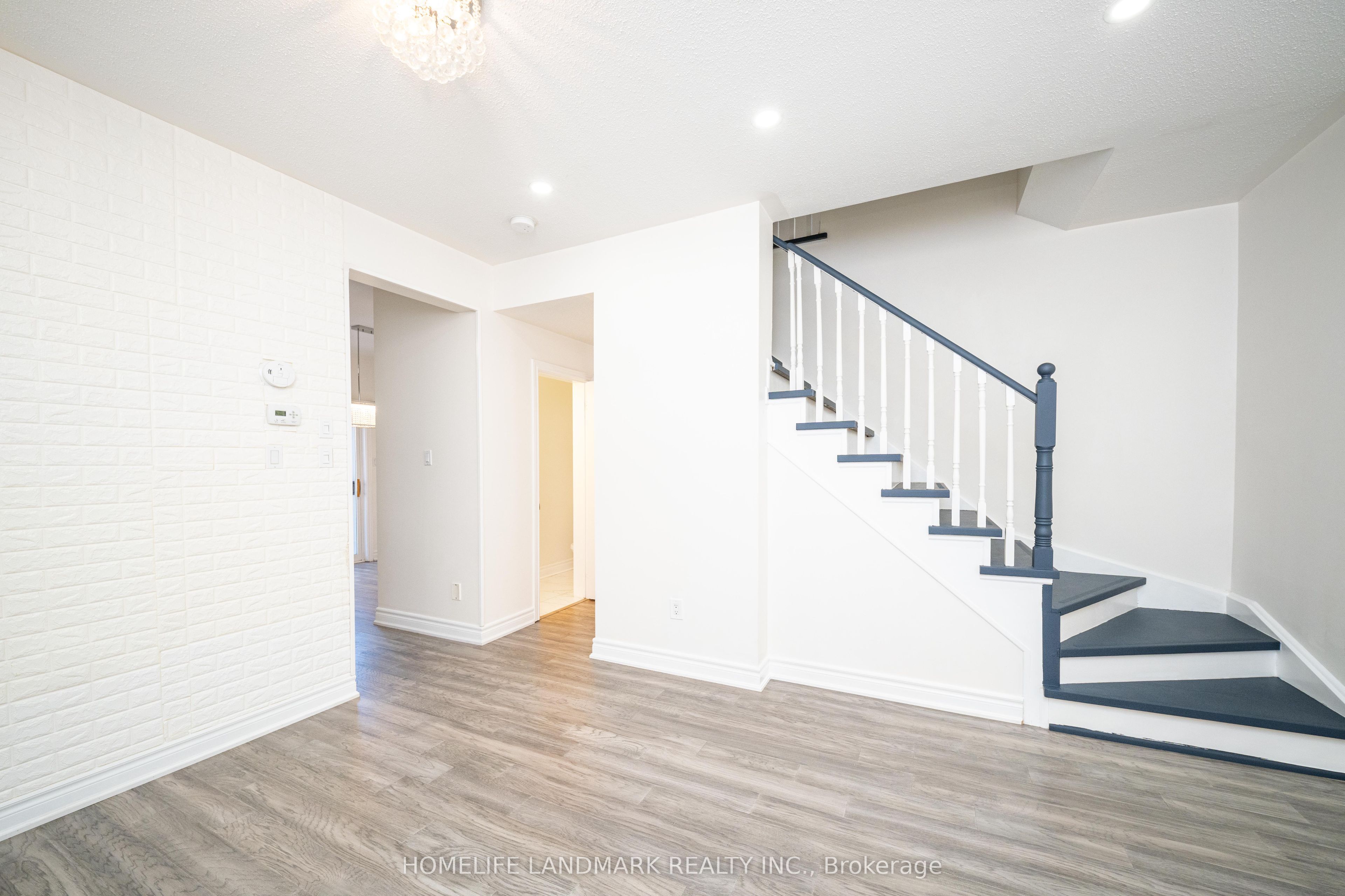 33 Titan Drive Property Photo 10