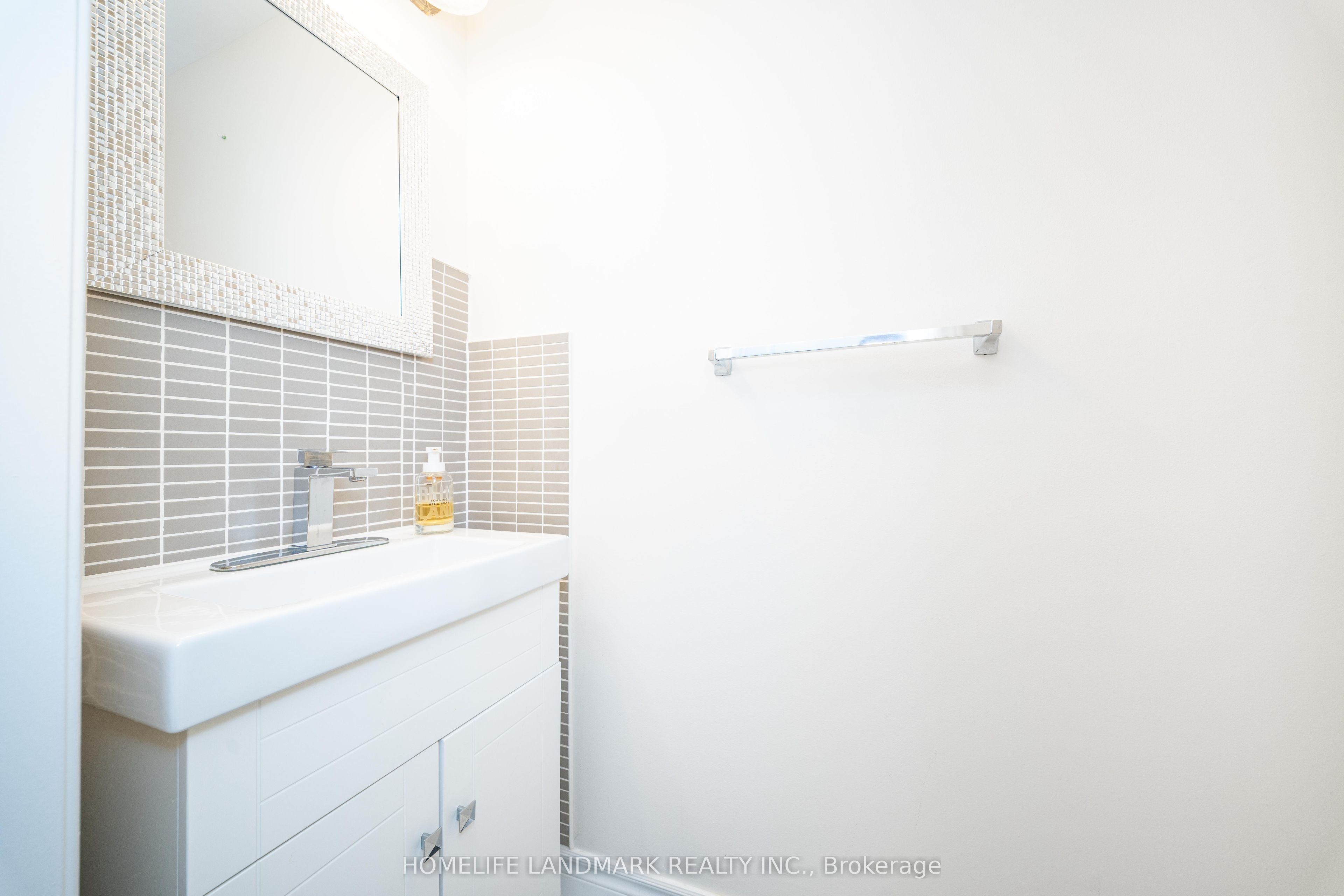 33 Titan Drive Property Photo 17