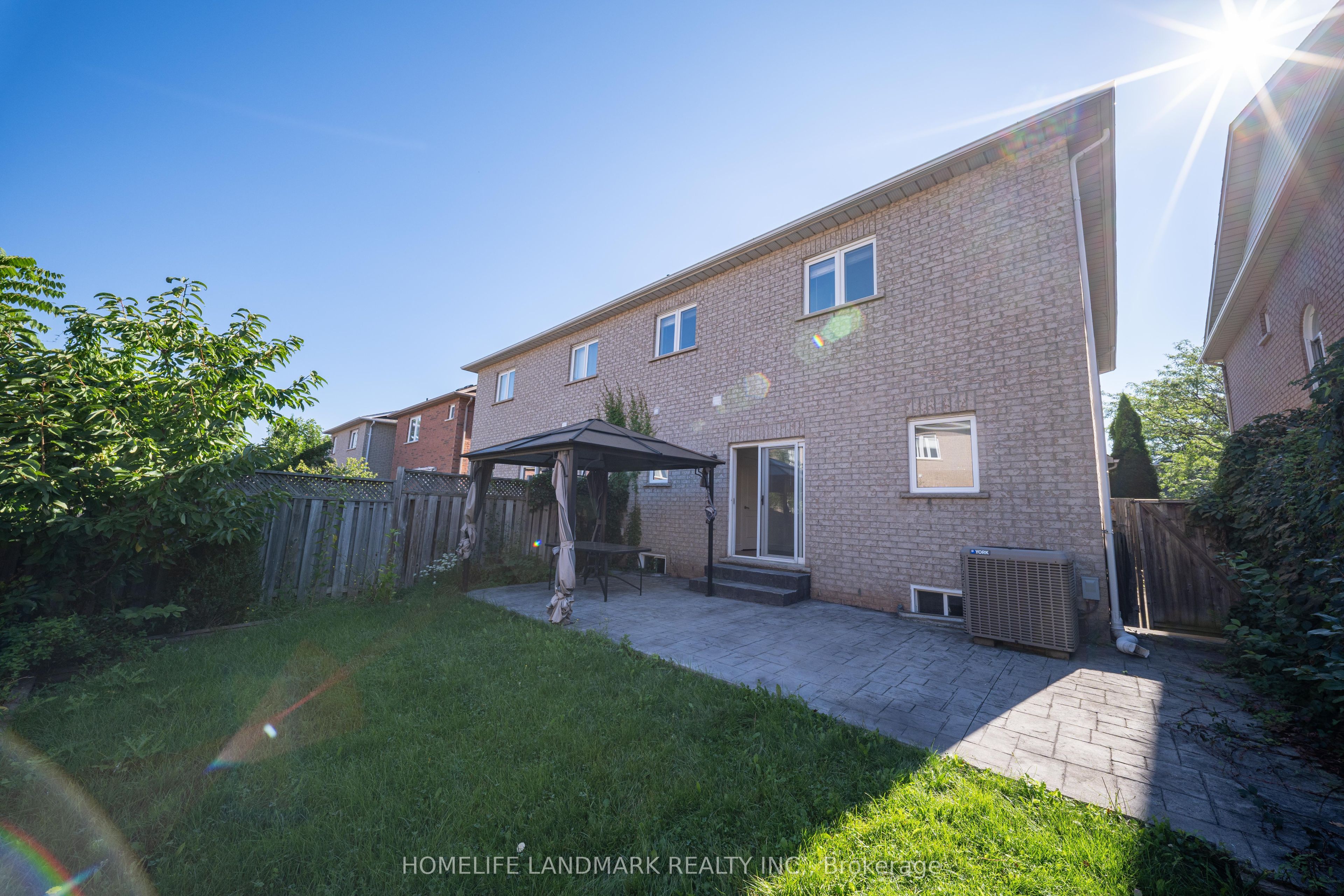 33 Titan Drive Property Photo 18