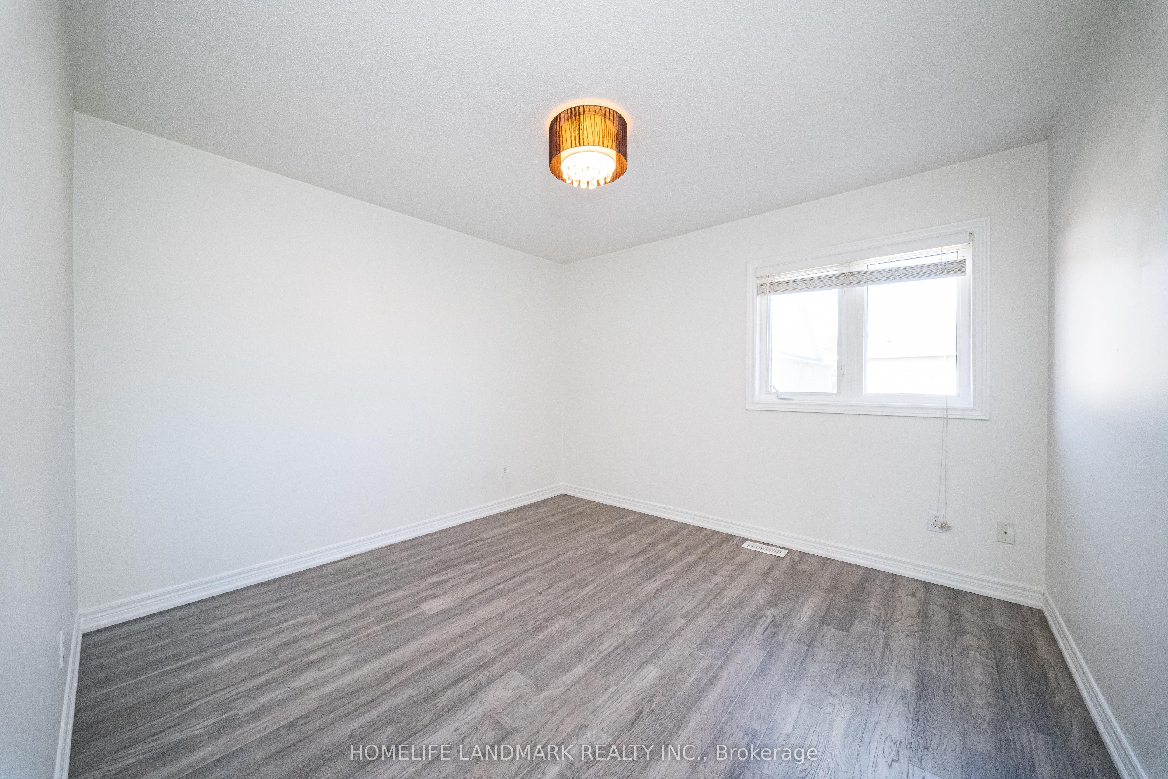 33 Titan Drive Property Photo 28
