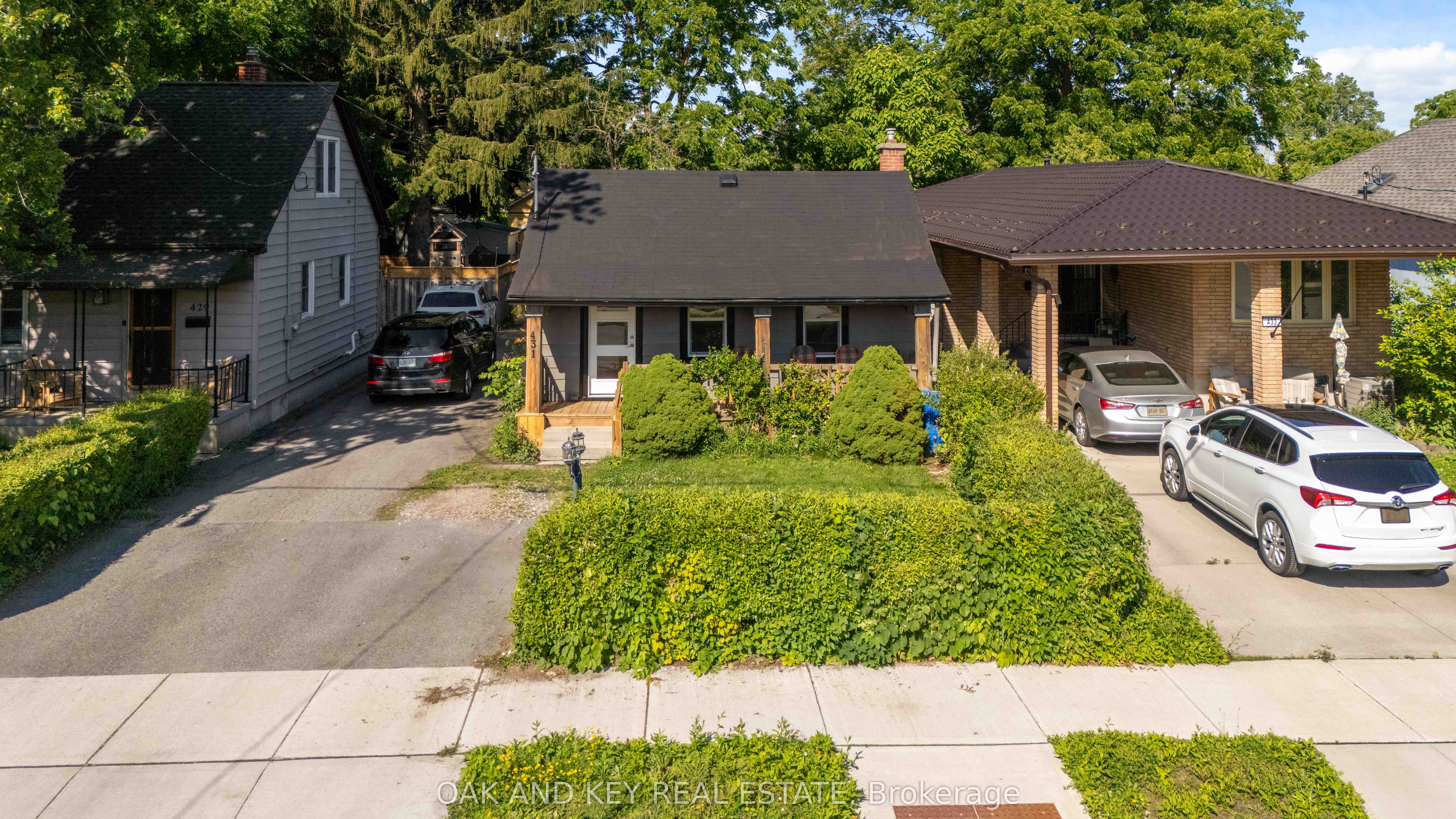431 Burdick Place Property Photo 1