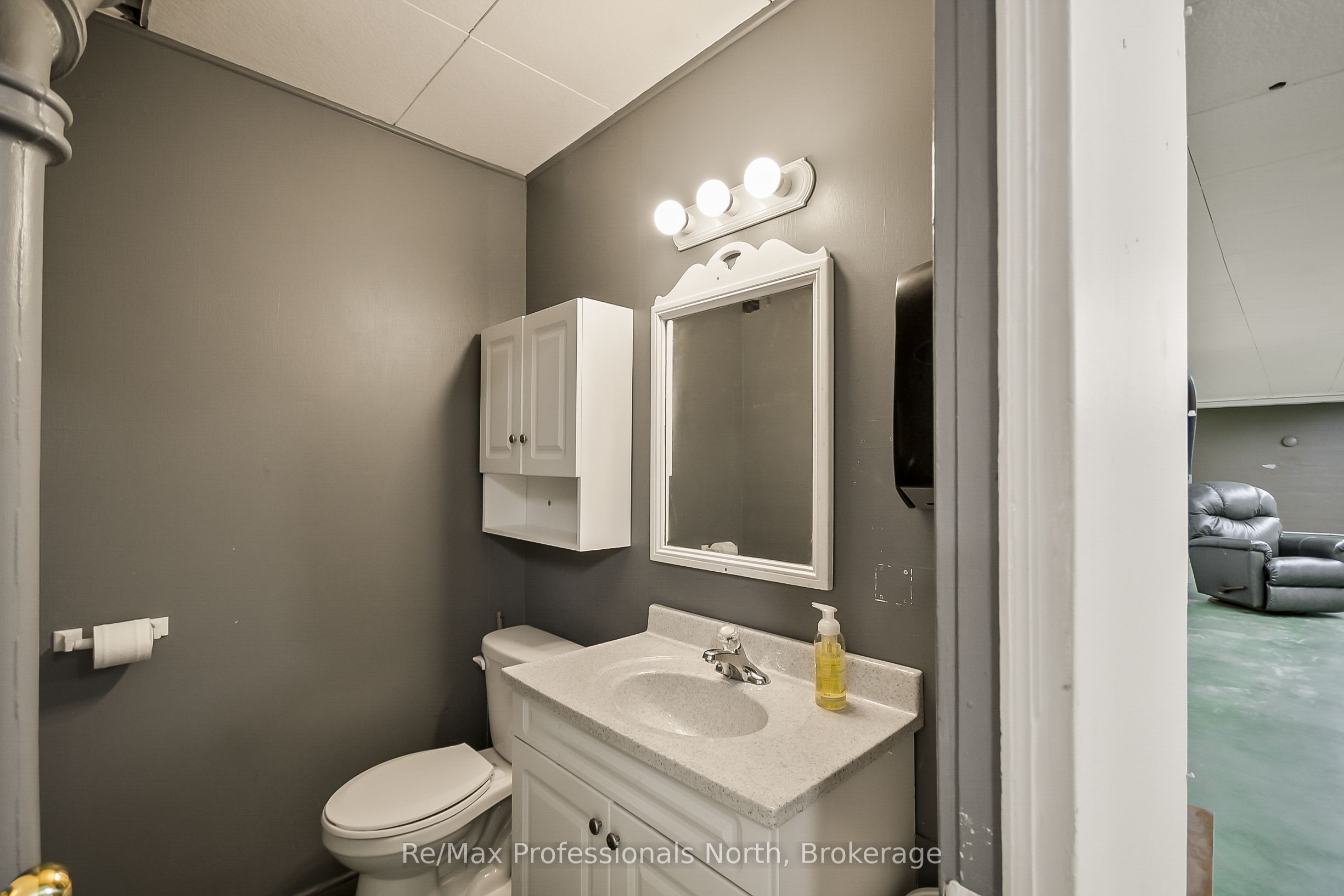 171 Muskoka Road S Property Photo 24