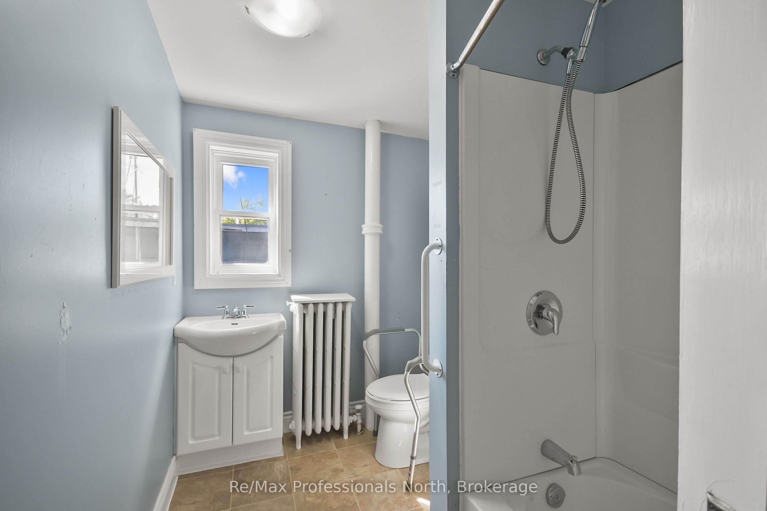 171 Muskoka Road S Property Photo 45