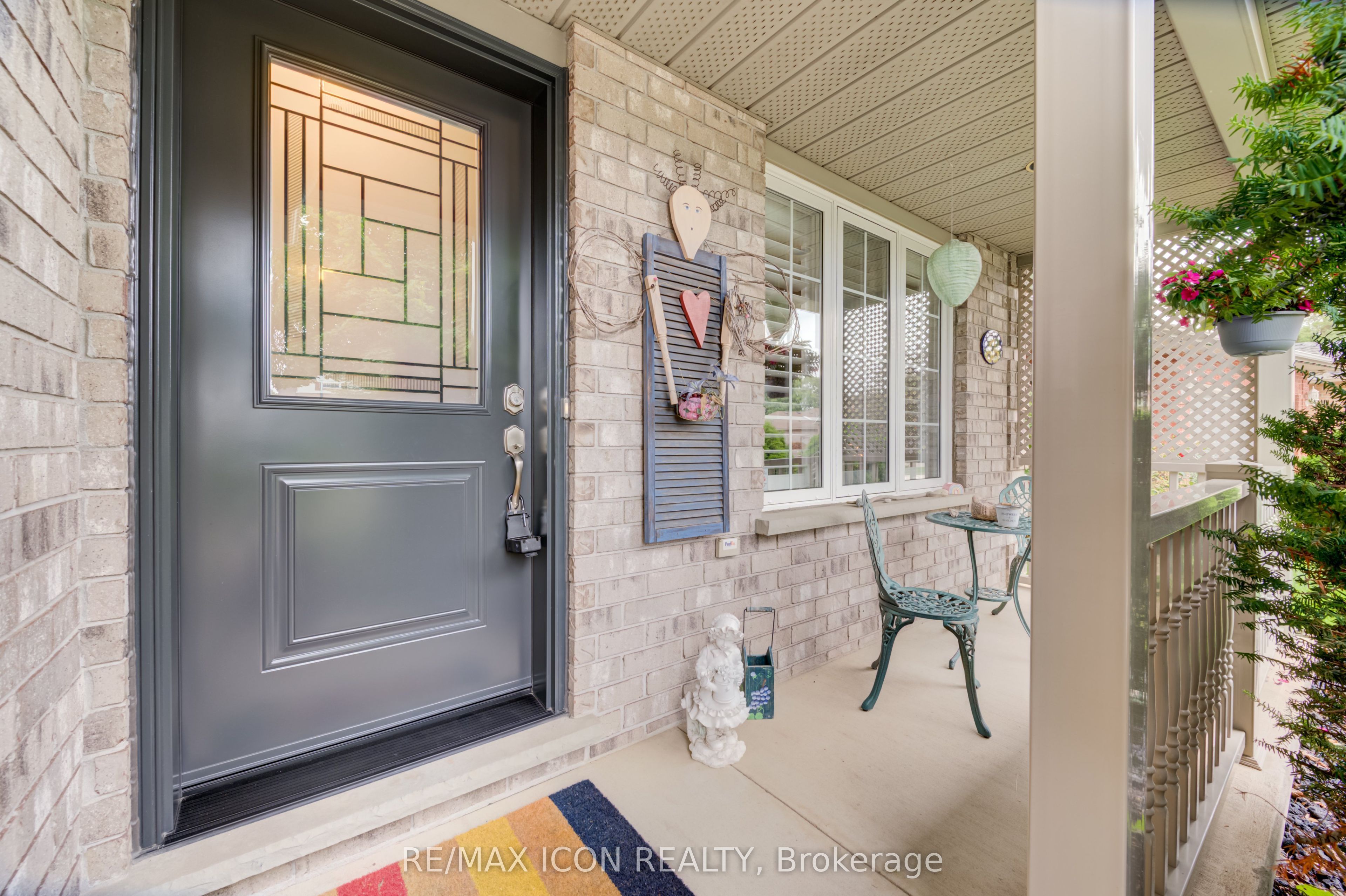 113 Bournemouth Drive Property Photo 2