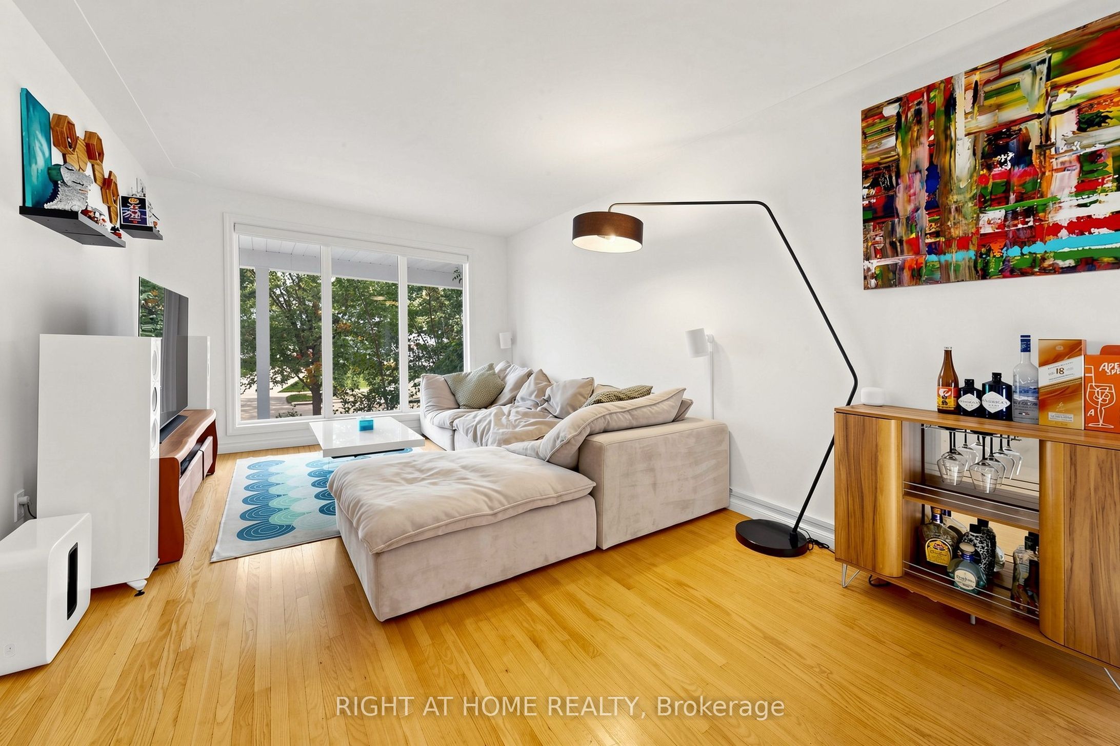159 Meaford Drive Property Photo 7