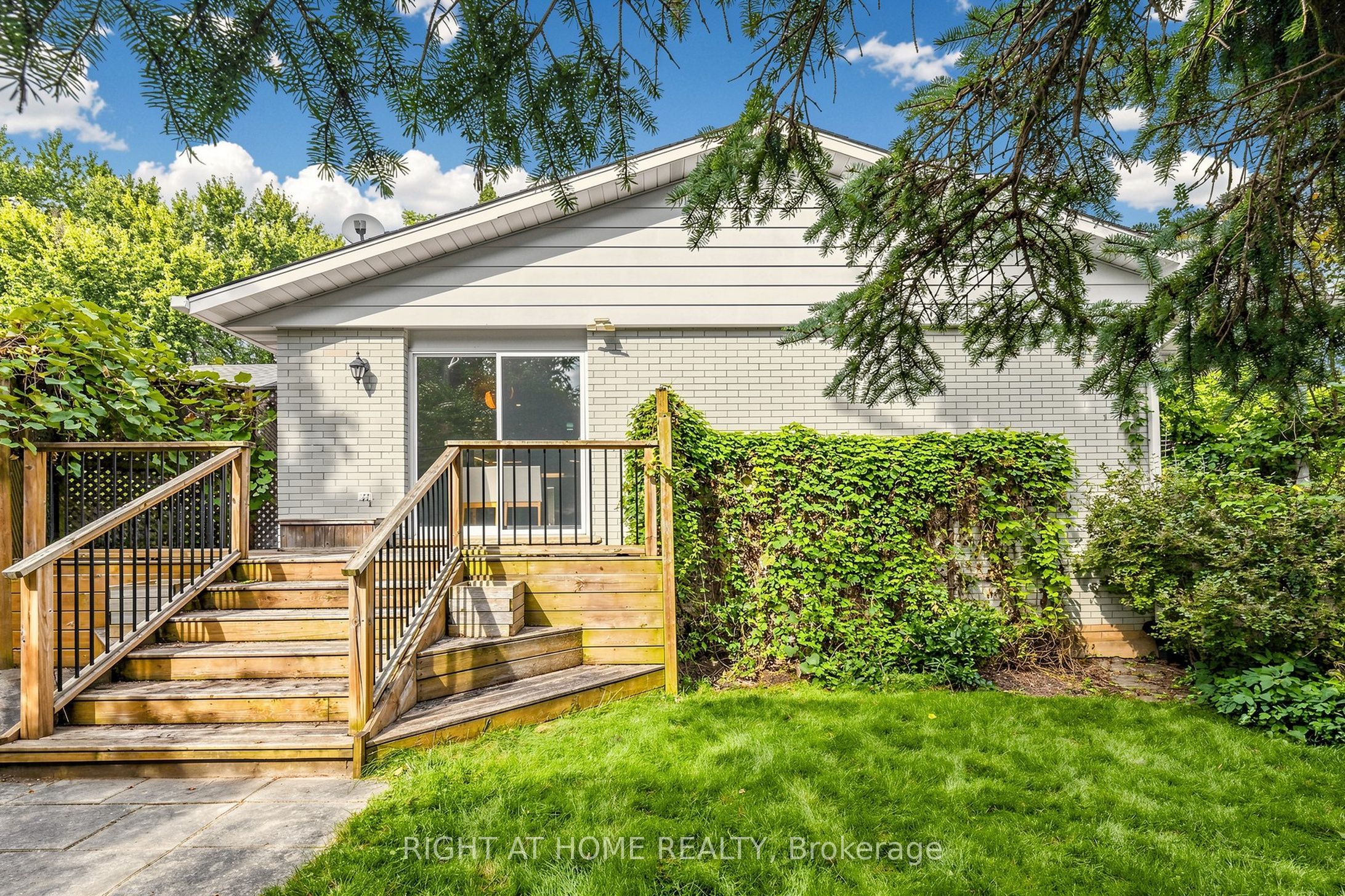 159 Meaford Drive Property Photo 43