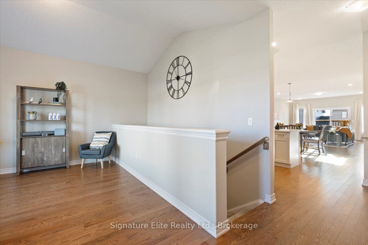 137 Devonleigh Gate Property Photo 7