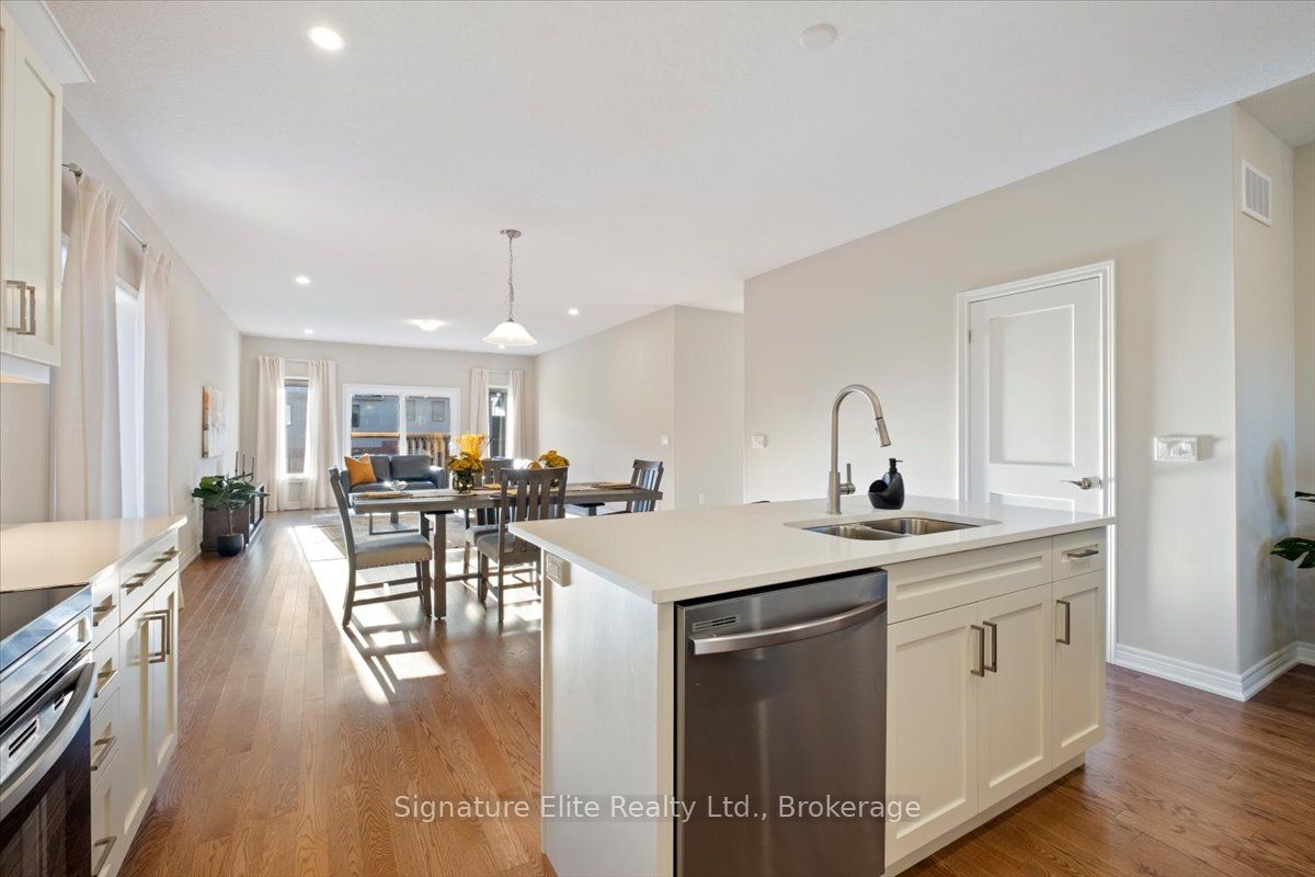 137 Devonleigh Gate Property Photo 19