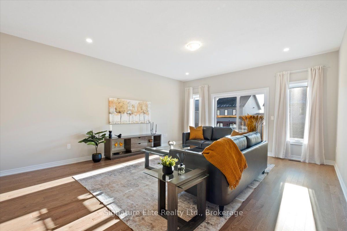 137 Devonleigh Gate Property Photo 24