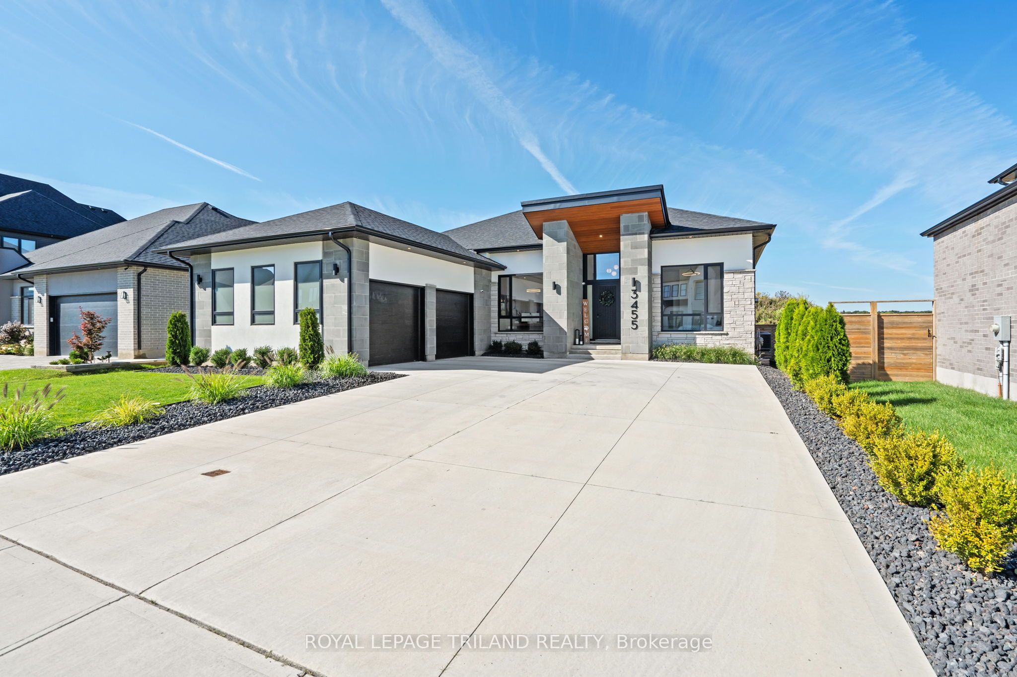 3455 Grand Oak Crossing Property Photo 1