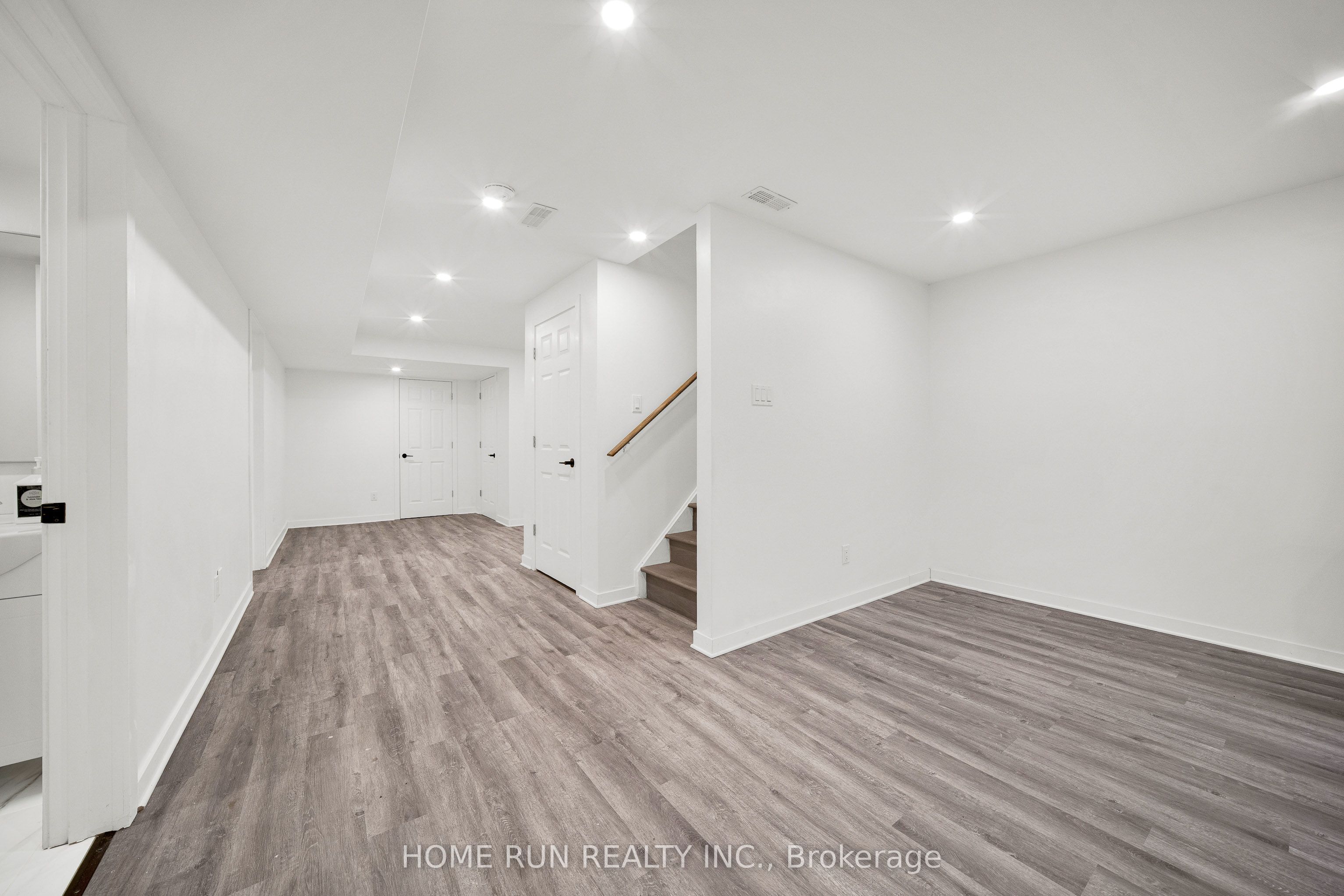 106 Portrush Avenue Property Photo 35