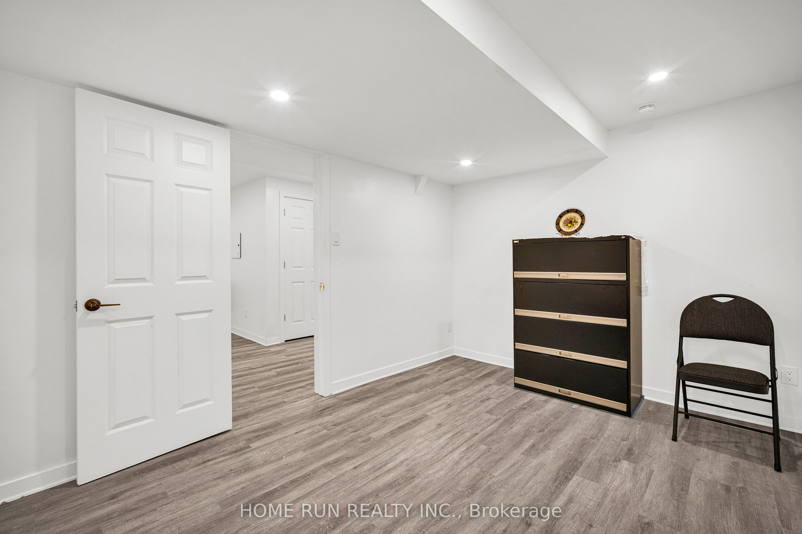 106 Portrush Avenue Property Photo 37