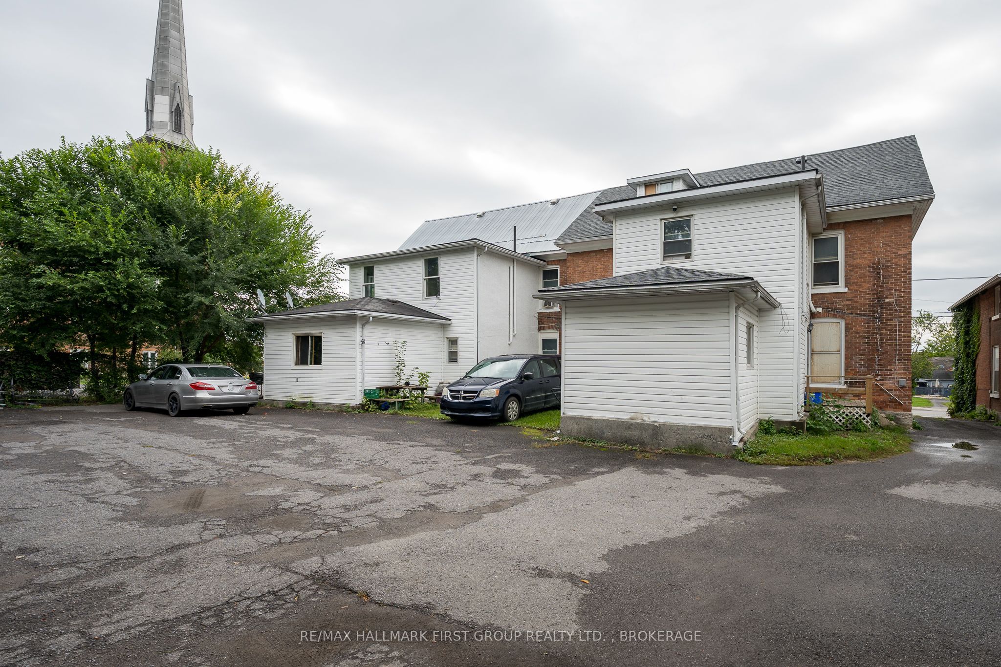 49/51 Bridge Street W Property Photo 16