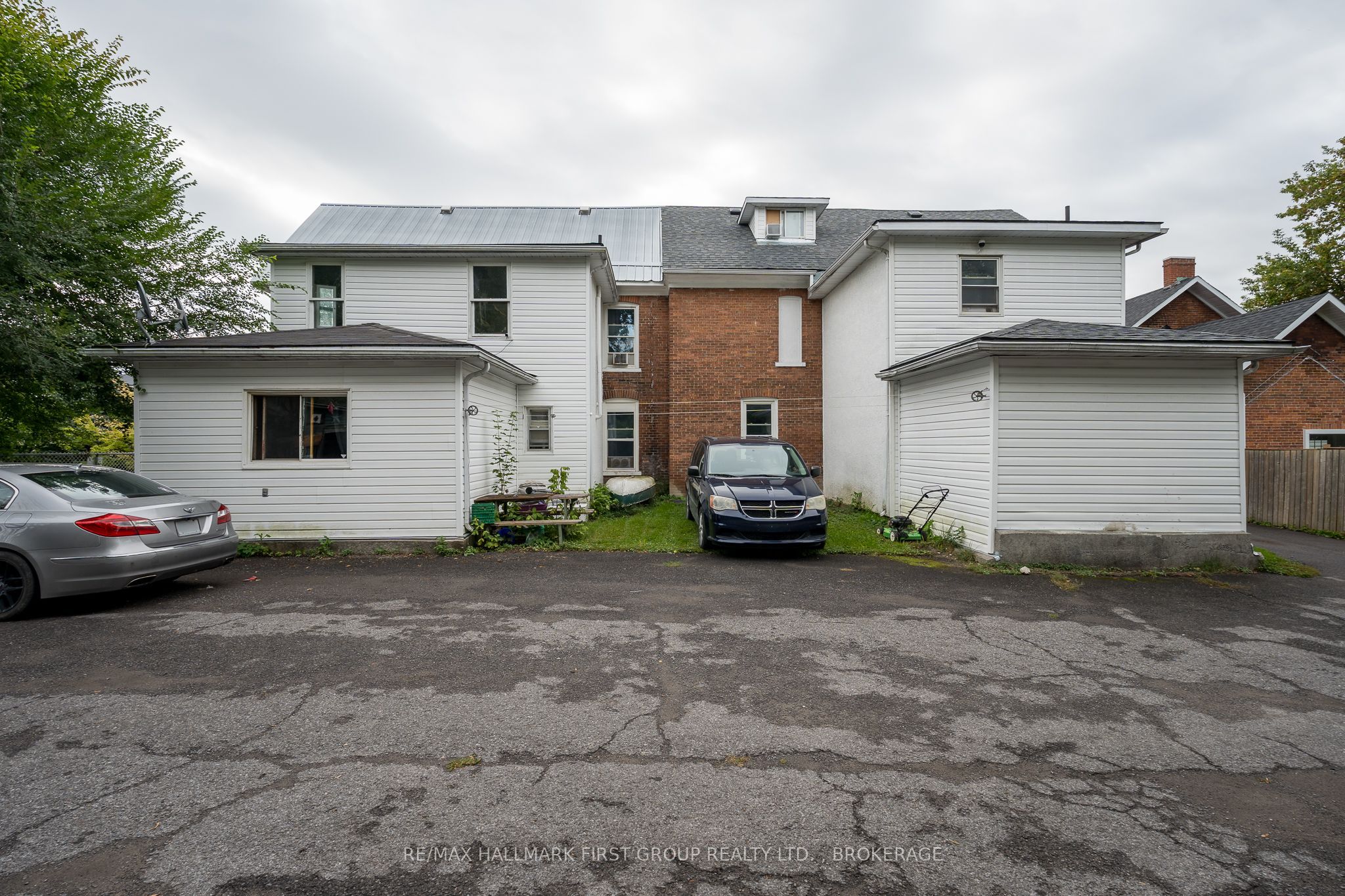 49/51 Bridge Street W Property Photo 17