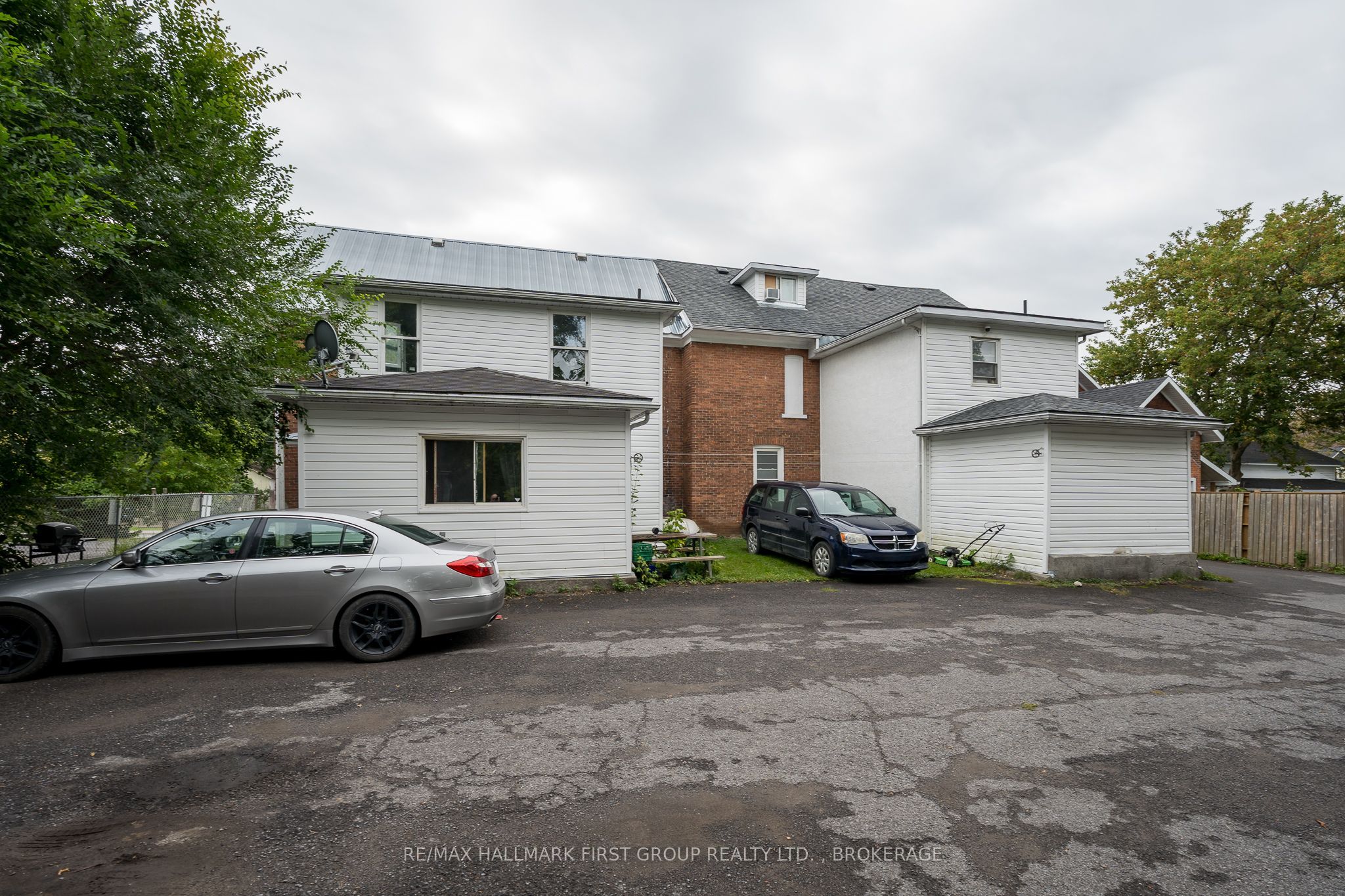 49/51 Bridge Street W Property Photo 18