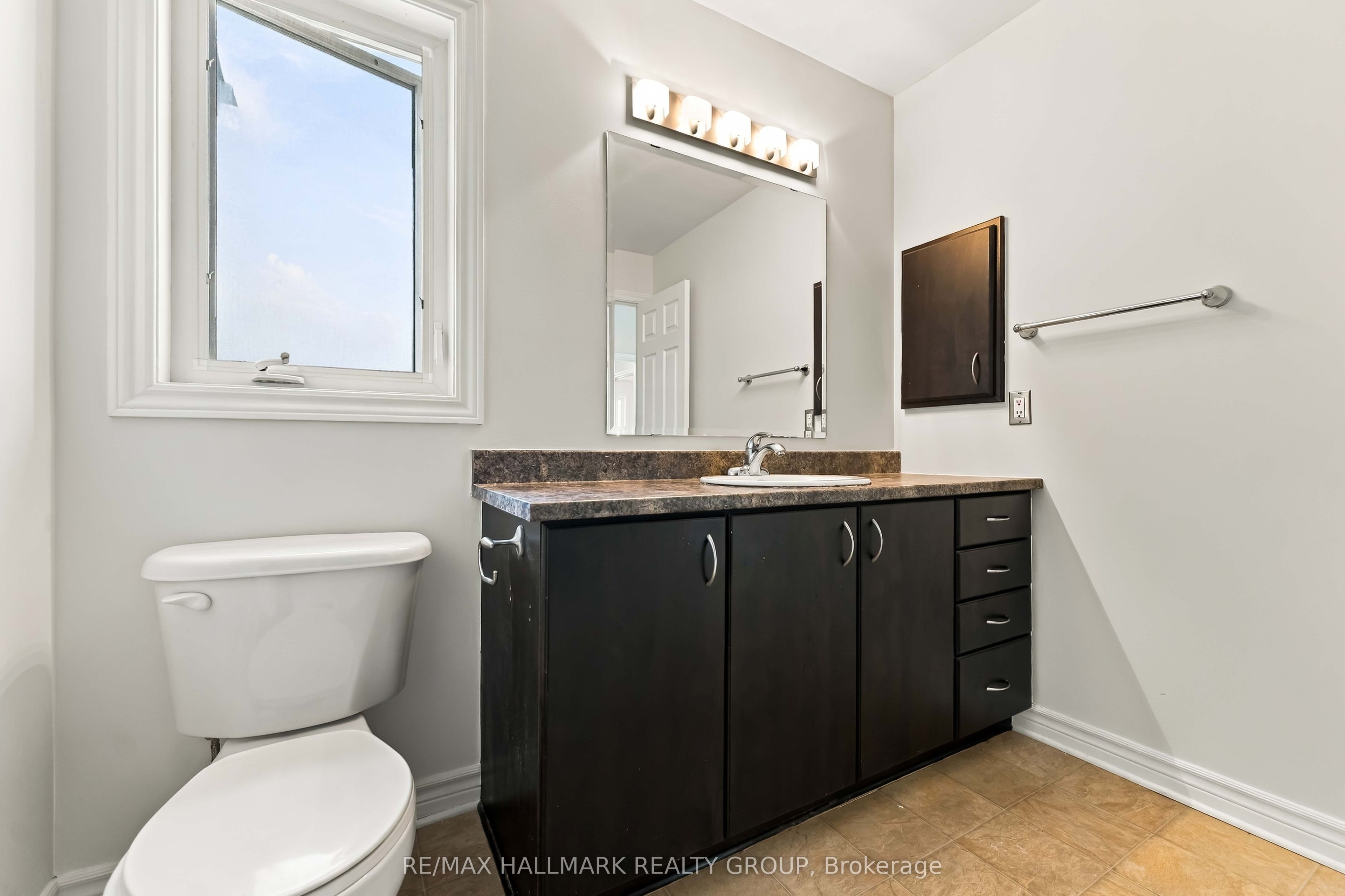 486 Paul Metivier Drive Property Photo 28