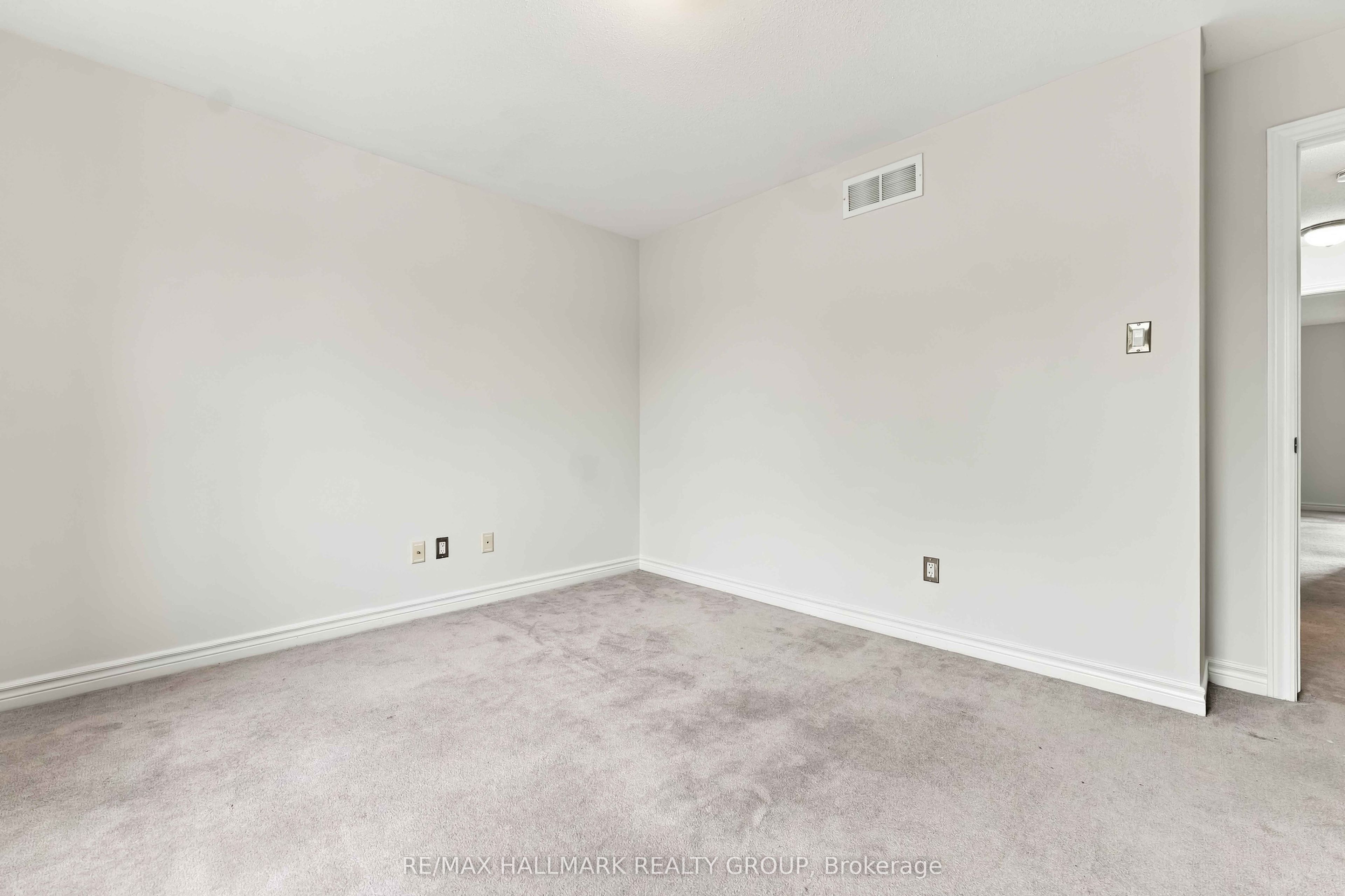 486 Paul Metivier Drive Property Photo 32