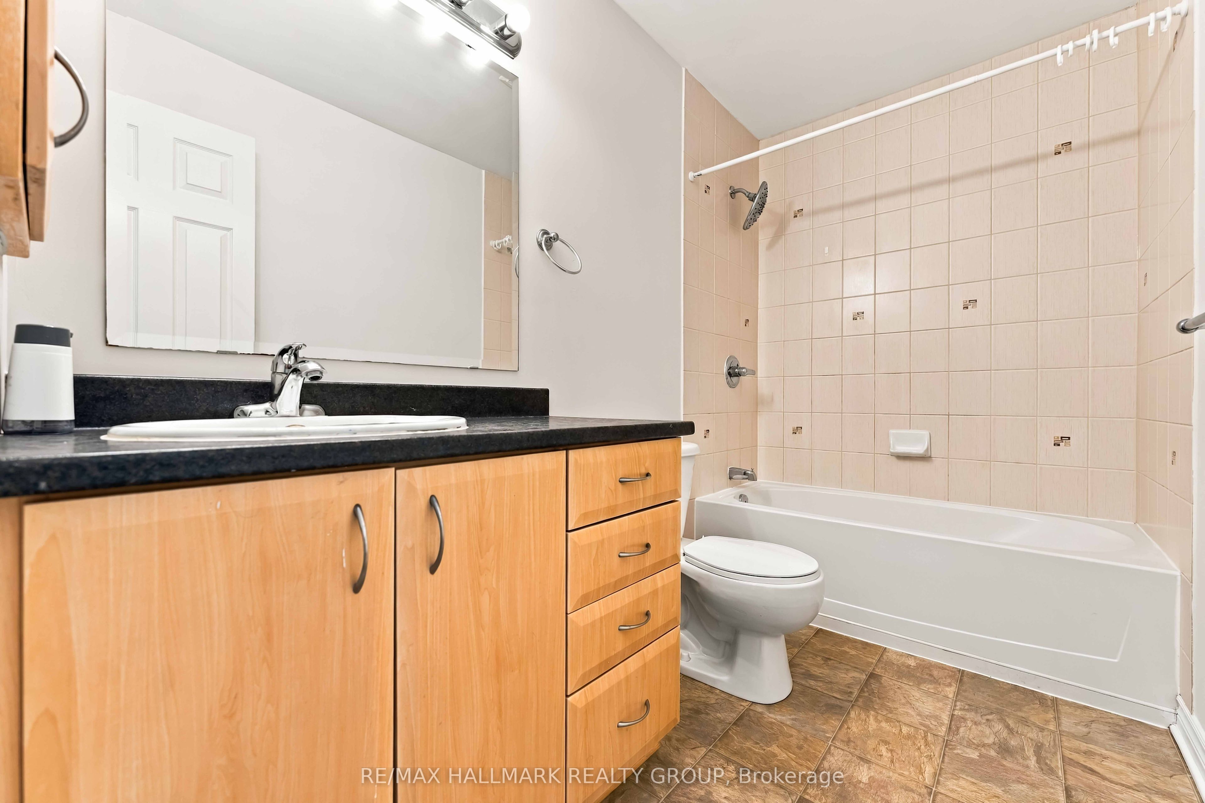 486 Paul Metivier Drive Property Photo 34