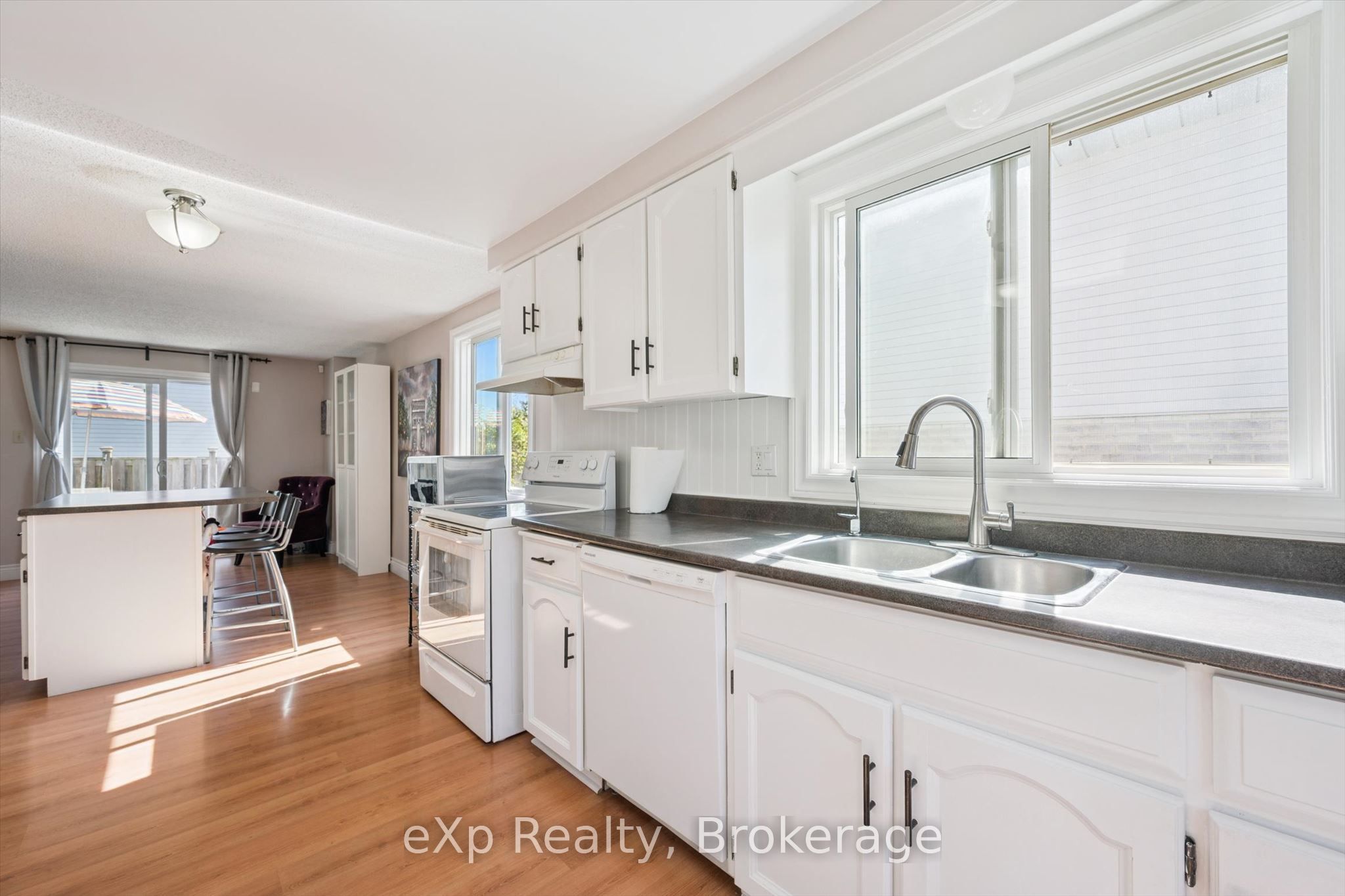 1 Chesterton Lane Property Photo 12