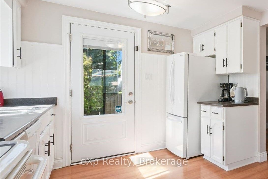 1 Chesterton Lane Property Photo 13