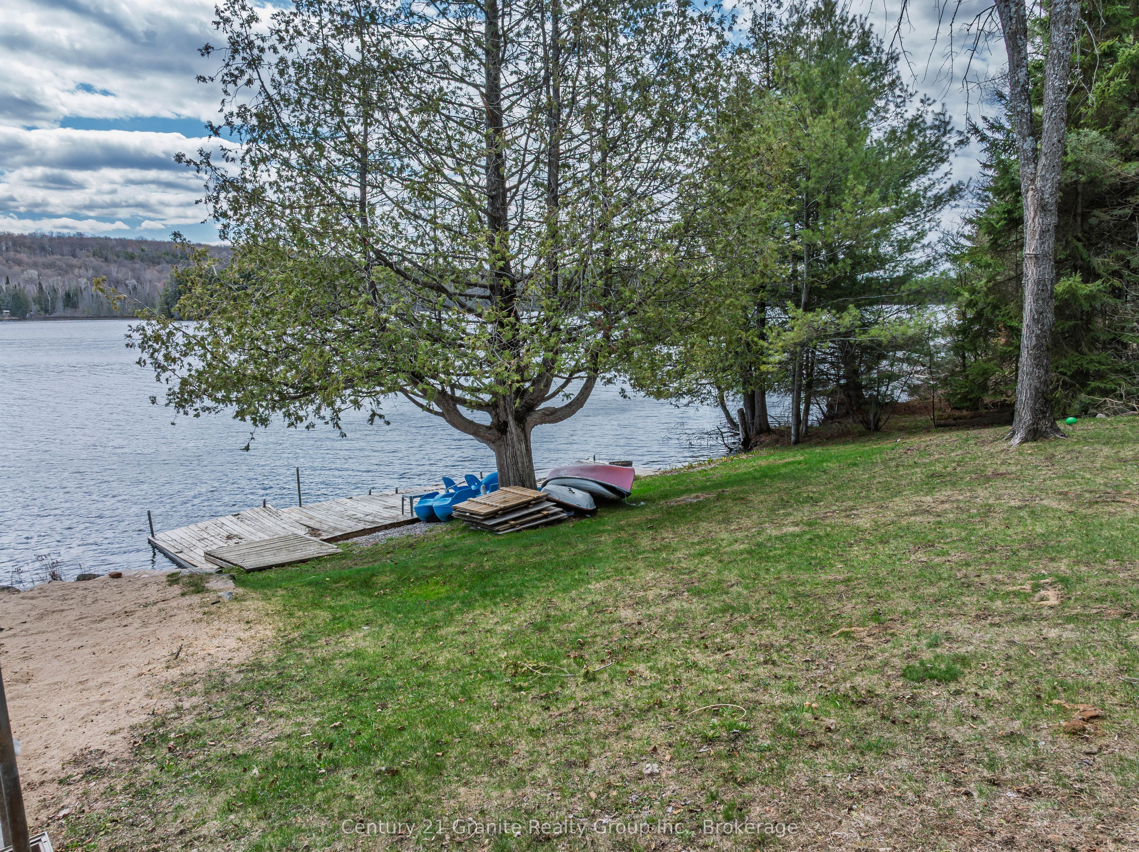 15190 Highway 118 Property Photo 2
