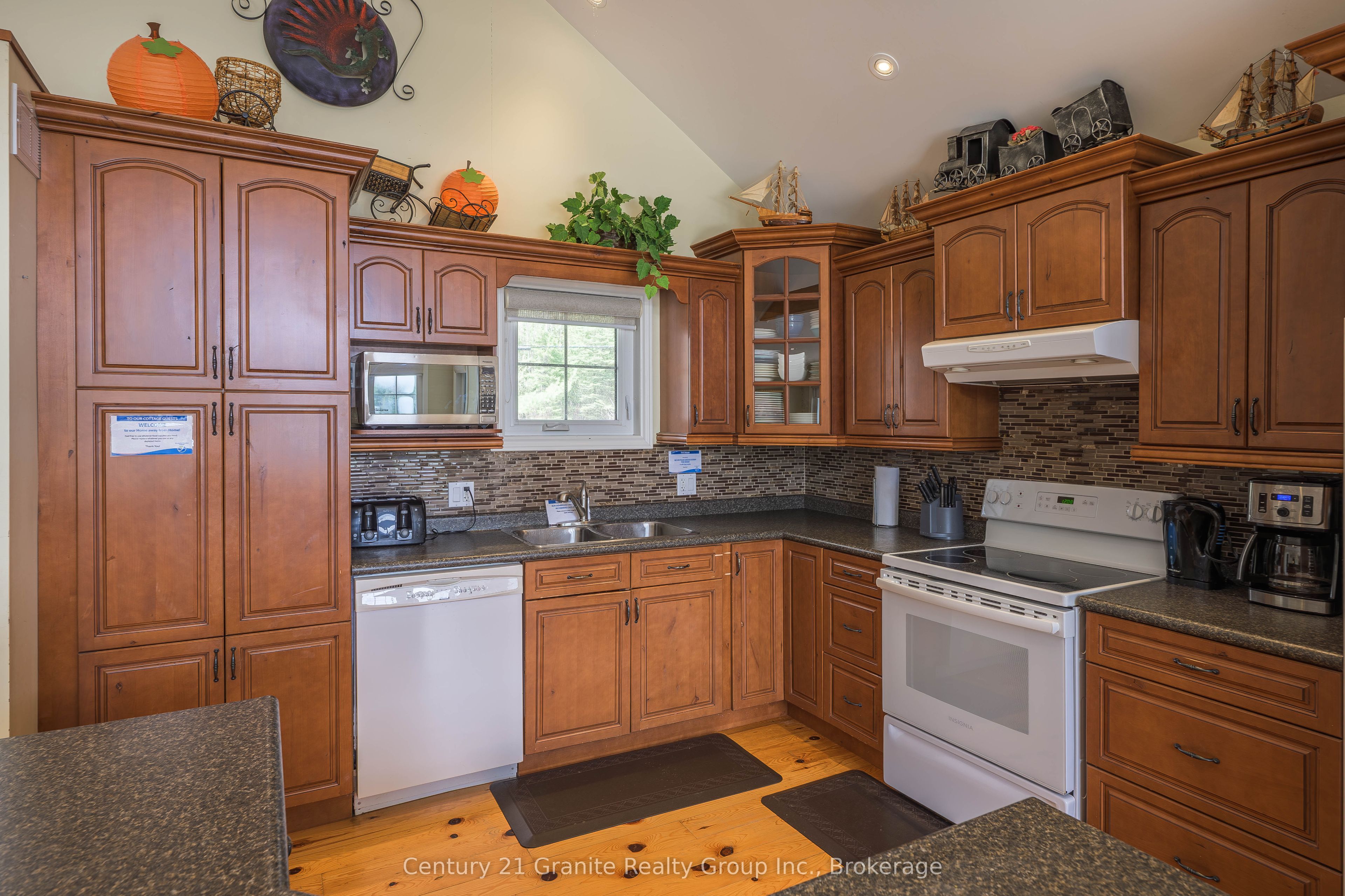 15190 Highway 118 Property Photo 13