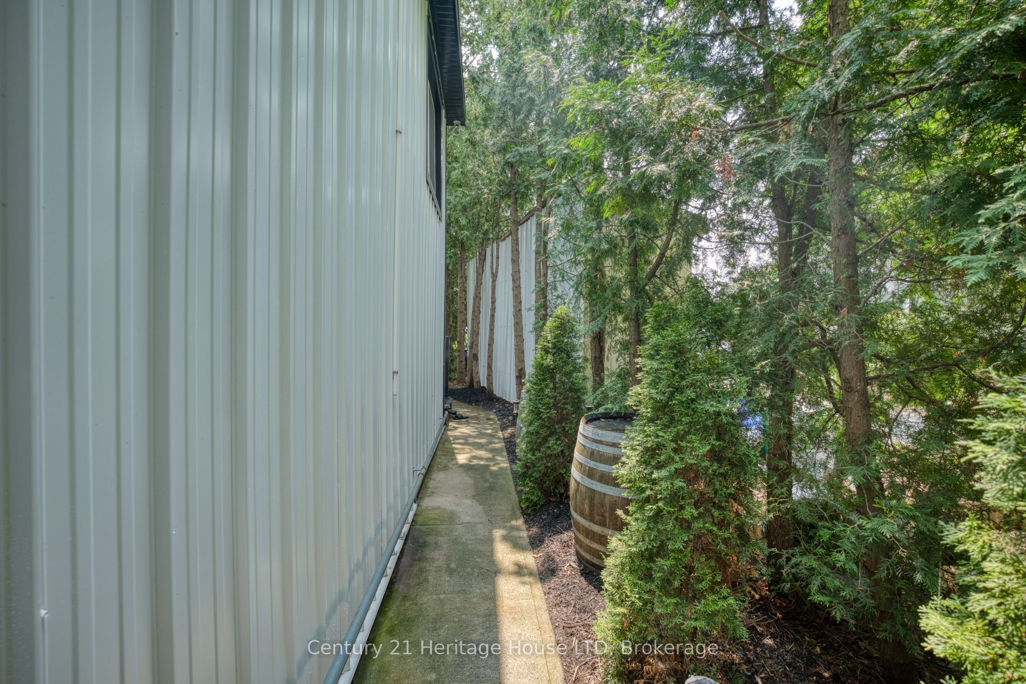 5204 King Street Property Photo 49