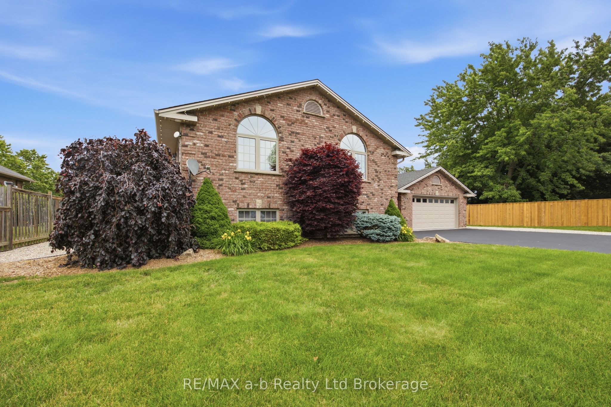 6744 Hacienda Road Property Photo 4