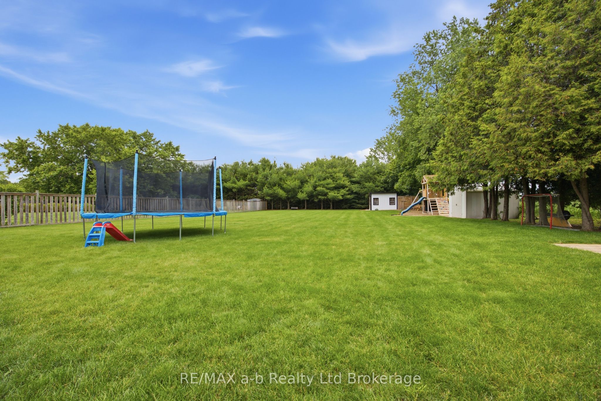 6744 Hacienda Road Property Photo 9