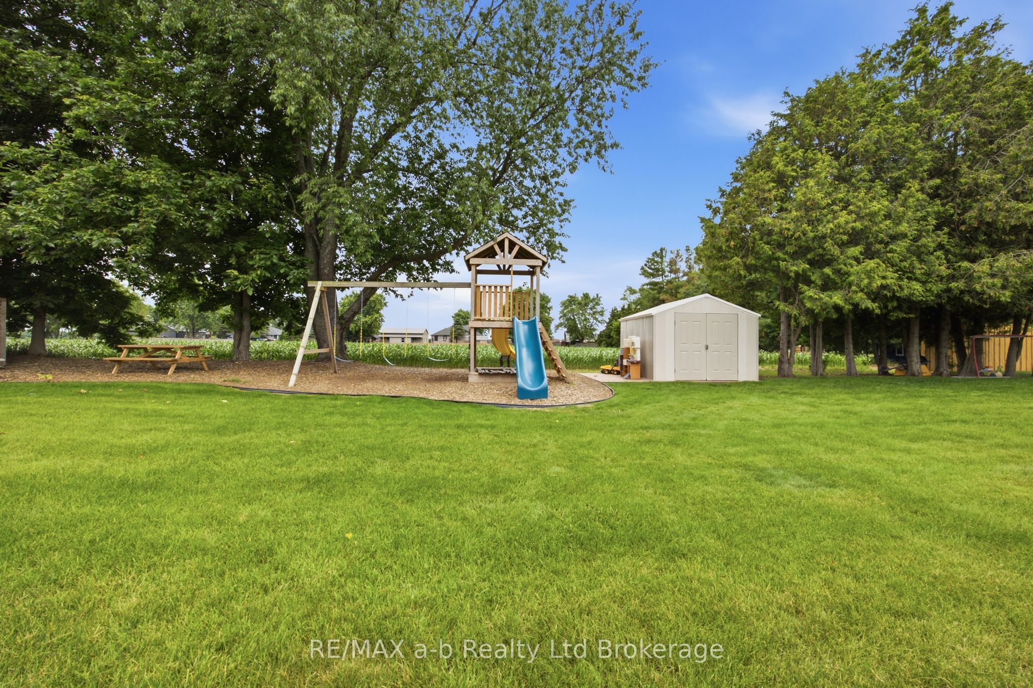 6744 Hacienda Road Property Photo 10